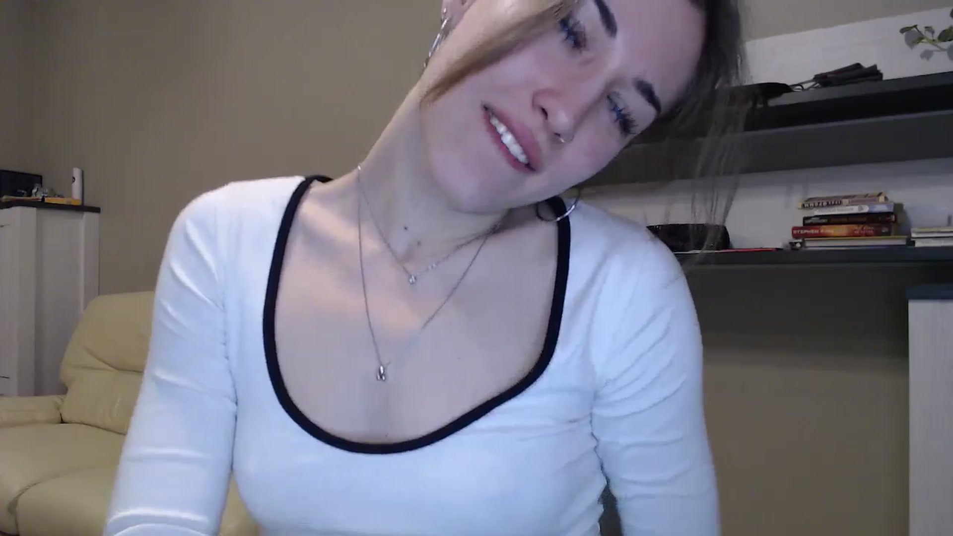 Gallery image thumbnail from GalaxyAnisia's myfreecams stream on, 11/26/2024, 20:05 image 3 of 20