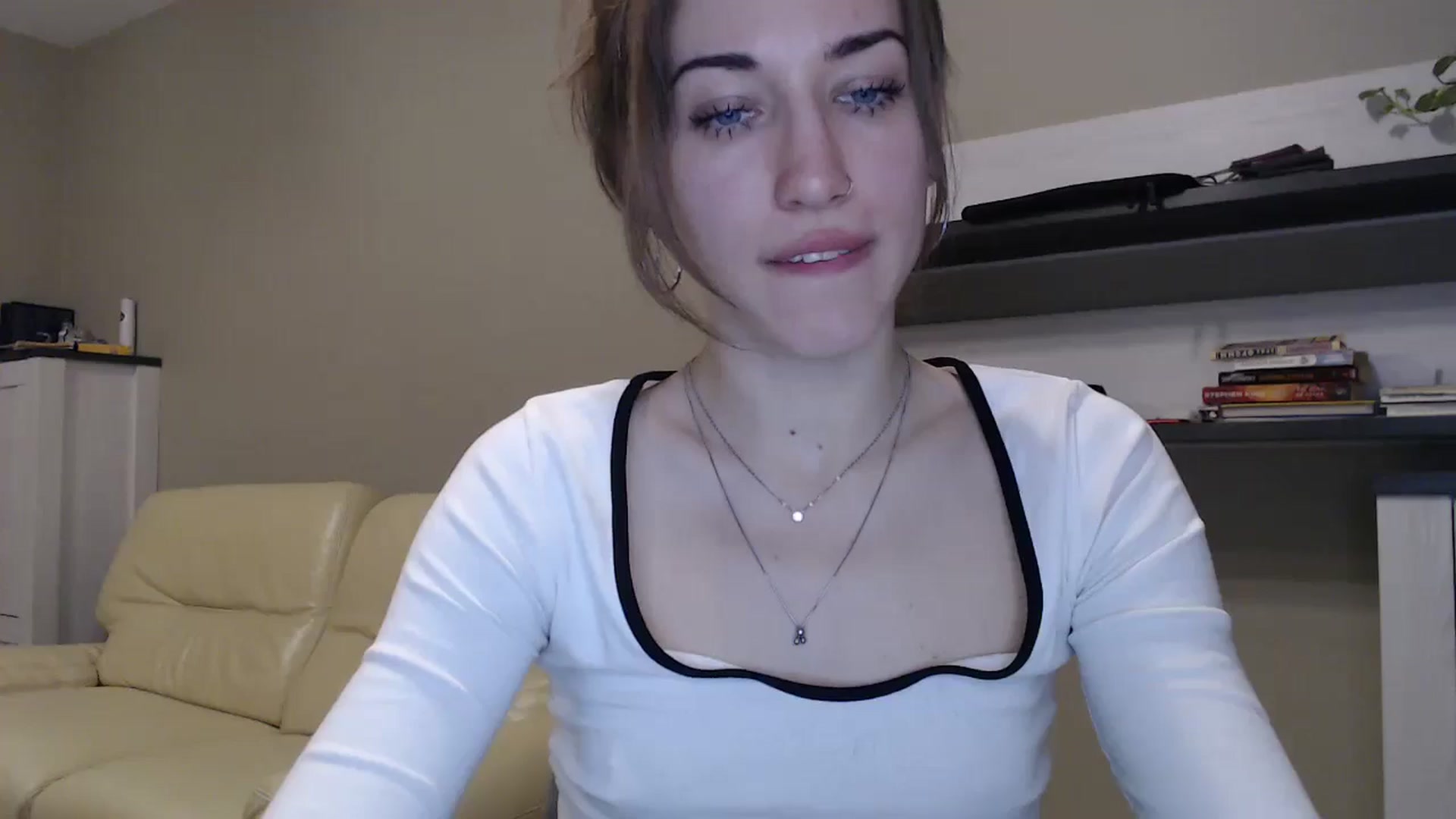 Gallery image thumbnail from GalaxyAnisia's myfreecams stream on, 11/26/2024, 20:05 image 12 of 20