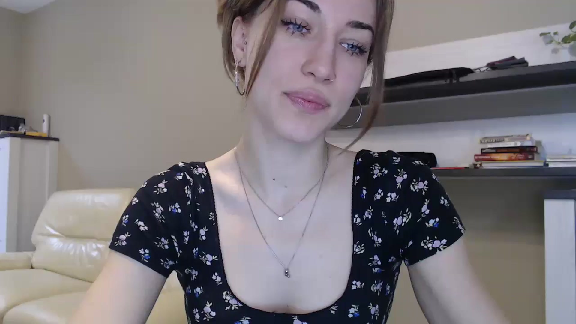 Gallery image thumbnail from GalaxyAnisia's myfreecams stream on, 11/27/2024, 12:51 image 16 of 20