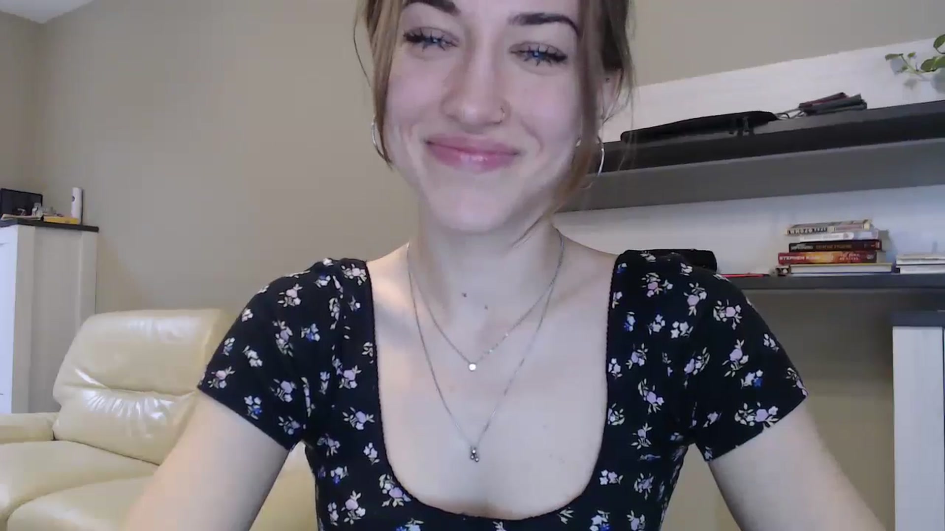 Gallery image thumbnail from GalaxyAnisia's myfreecams stream on, 11/27/2024, 12:51 image 9 of 20