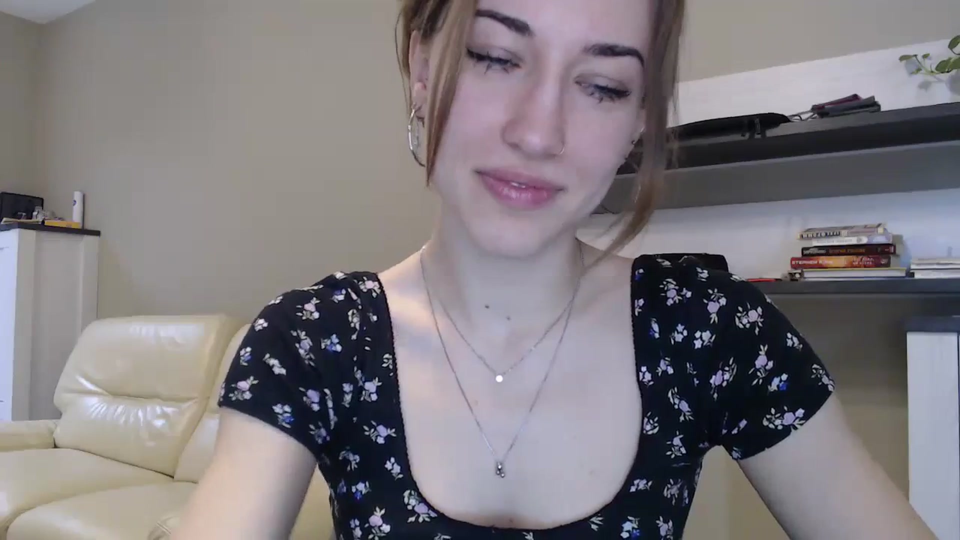 Gallery image thumbnail from GalaxyAnisia's myfreecams stream on, 11/27/2024, 12:51 image 6 of 20