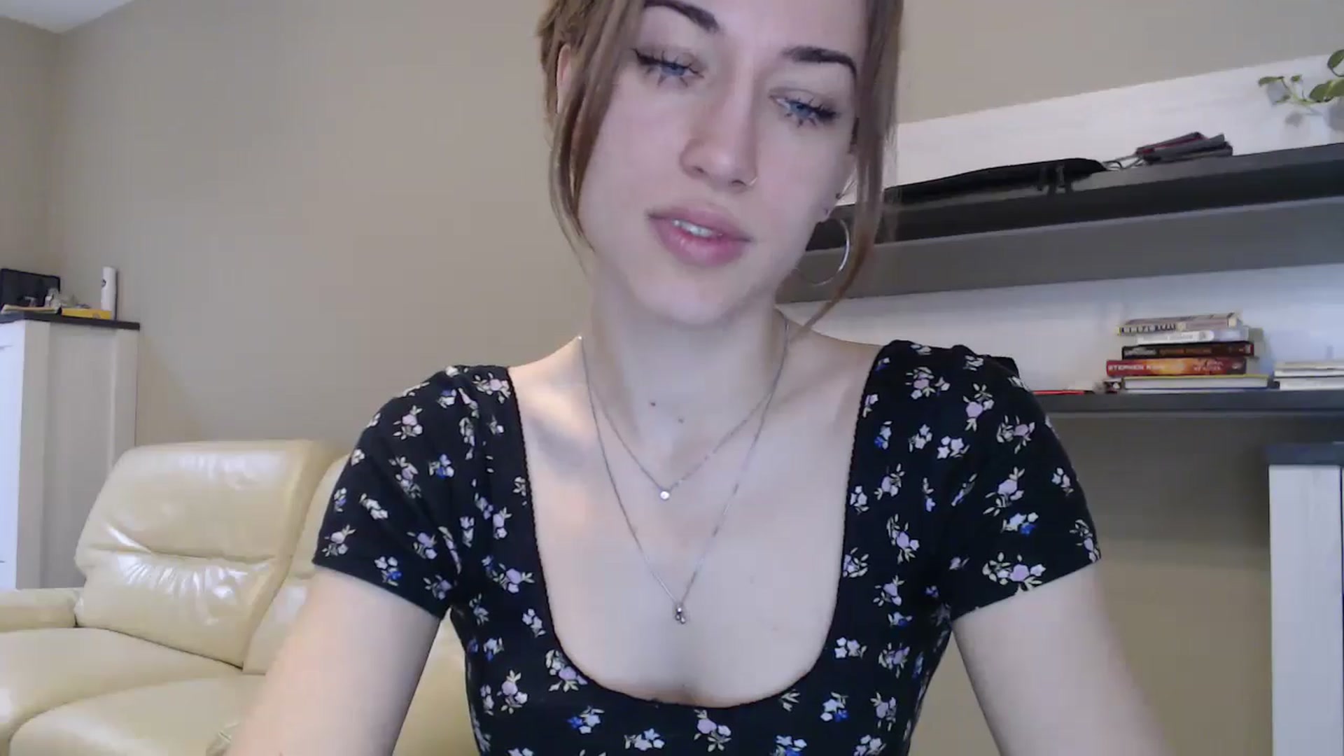 Gallery image thumbnail from GalaxyAnisia's myfreecams stream on, 11/27/2024, 12:51 image 13 of 20