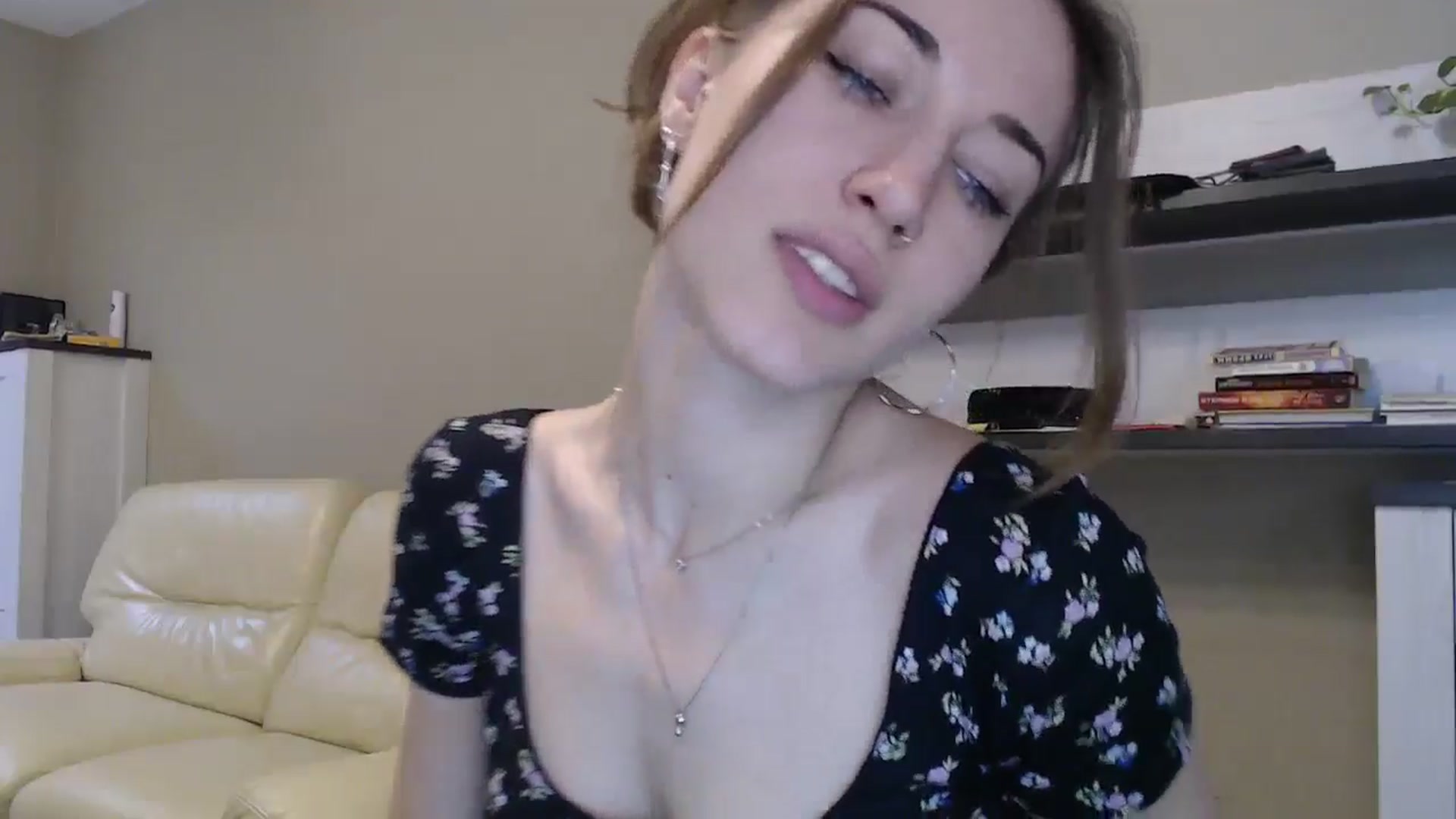 Gallery image thumbnail from GalaxyAnisia's myfreecams stream on, 11/27/2024, 14:05 image 9 of 20