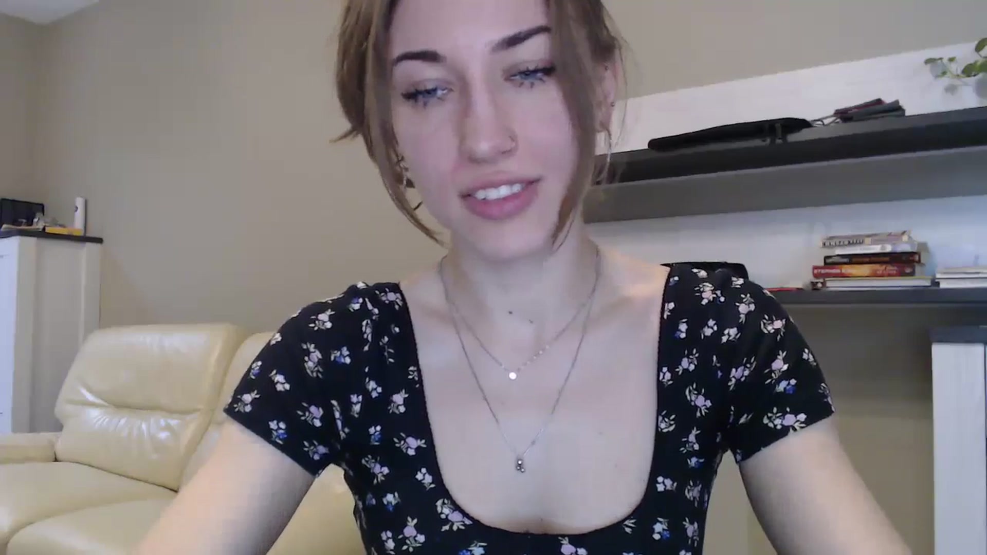 Gallery image thumbnail from GalaxyAnisia's myfreecams stream on, 11/27/2024, 14:05 image 4 of 20