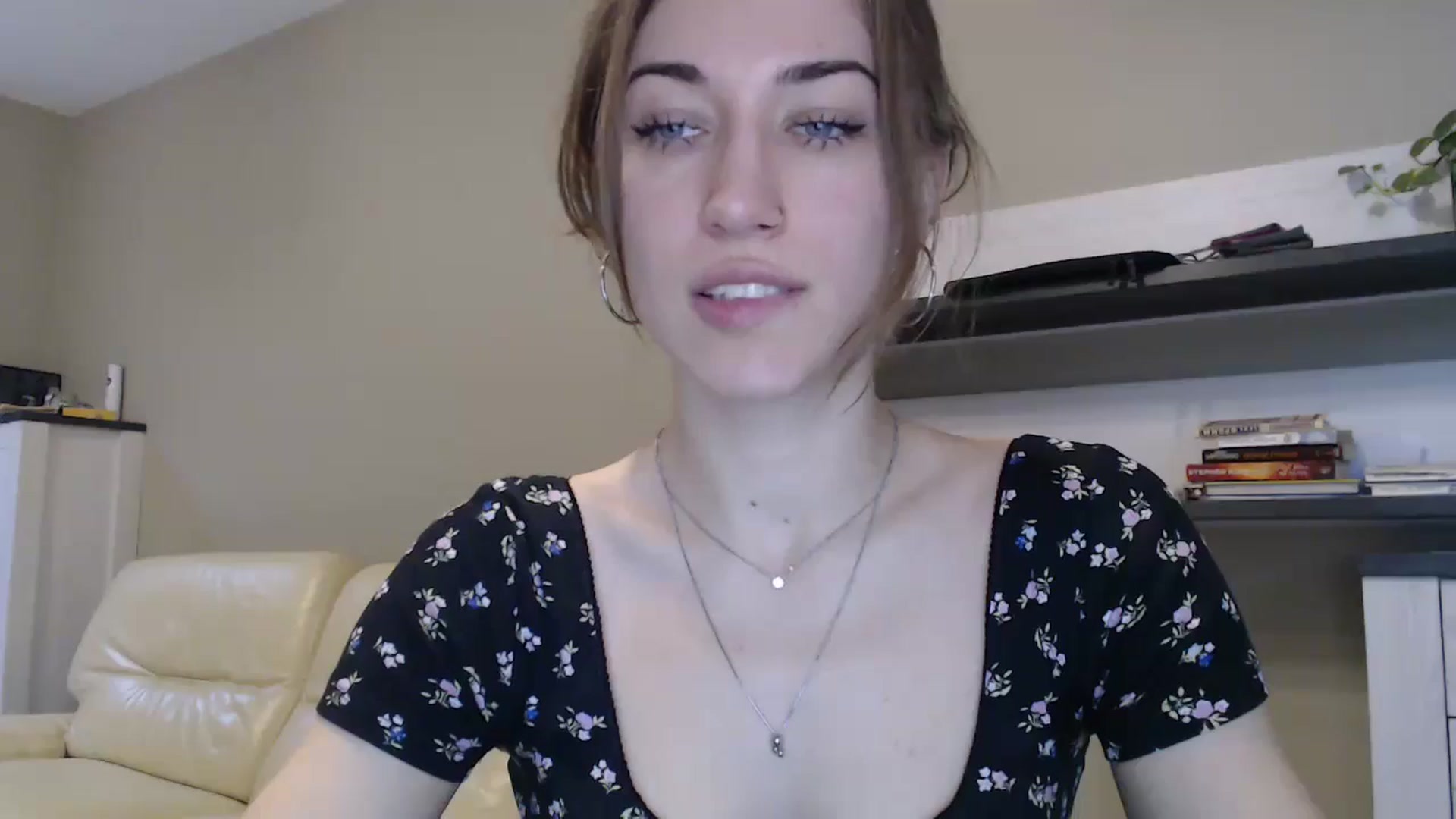 Gallery image thumbnail from GalaxyAnisia's myfreecams stream on, 11/27/2024, 14:05 image 12 of 20