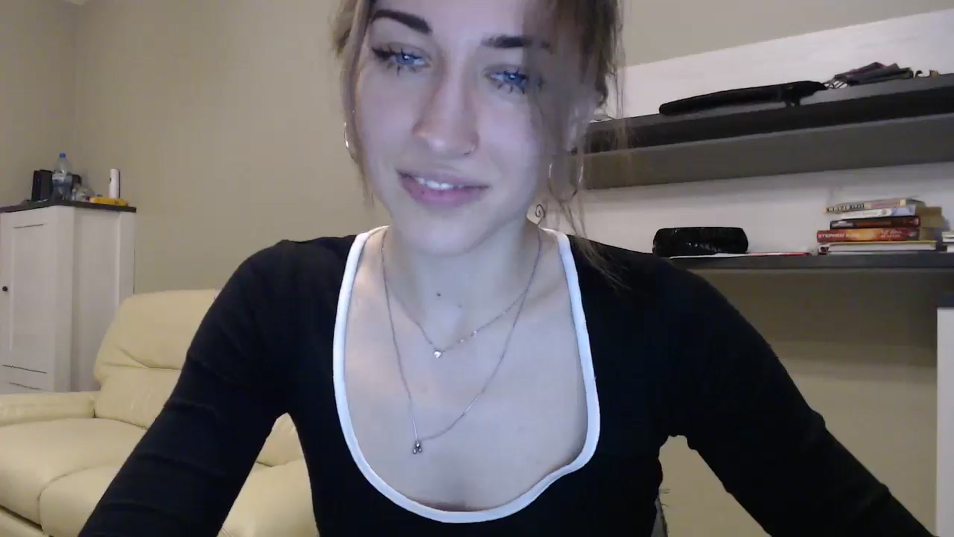 Gallery image thumbnail from GalaxyAnisia's myfreecams stream on, 12/03/2024, 18:36 image 11 of 20