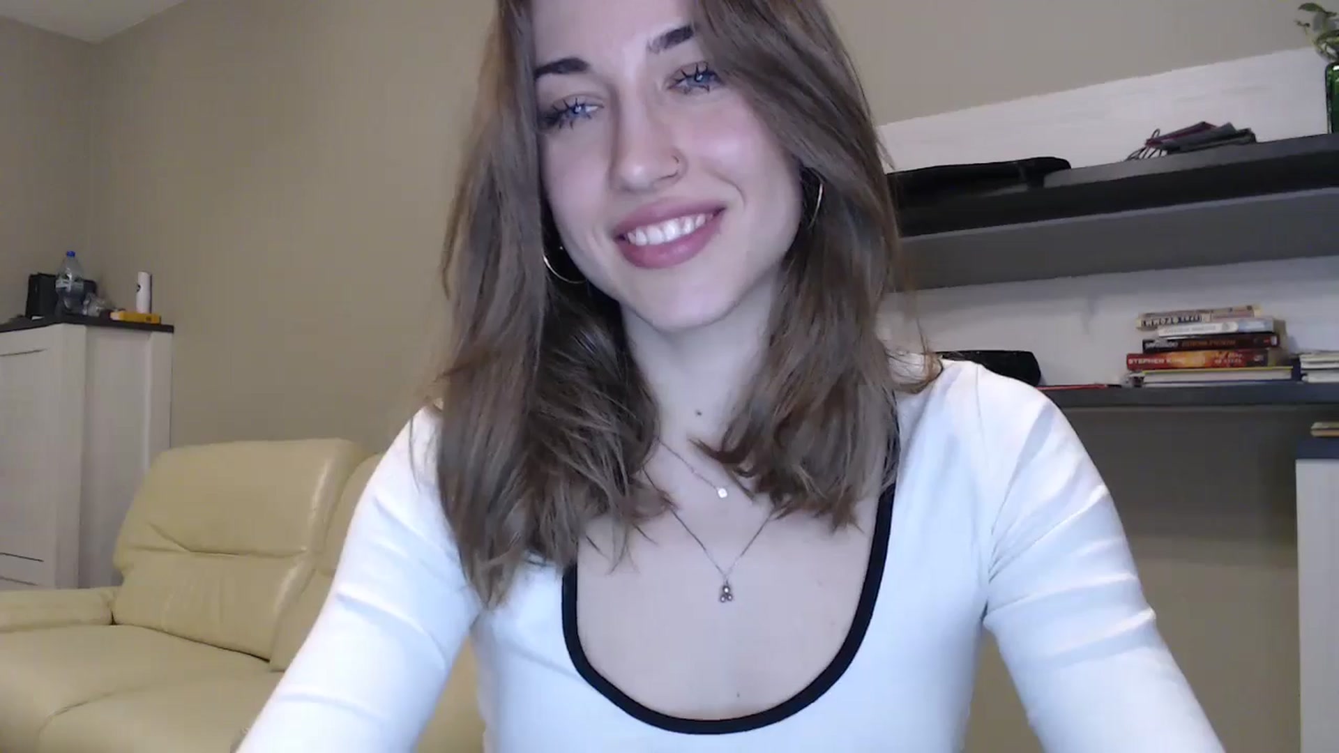 Gallery image thumbnail from GalaxyAnisia's myfreecams stream on, 12/04/2024, 21:42 image 11 of 20