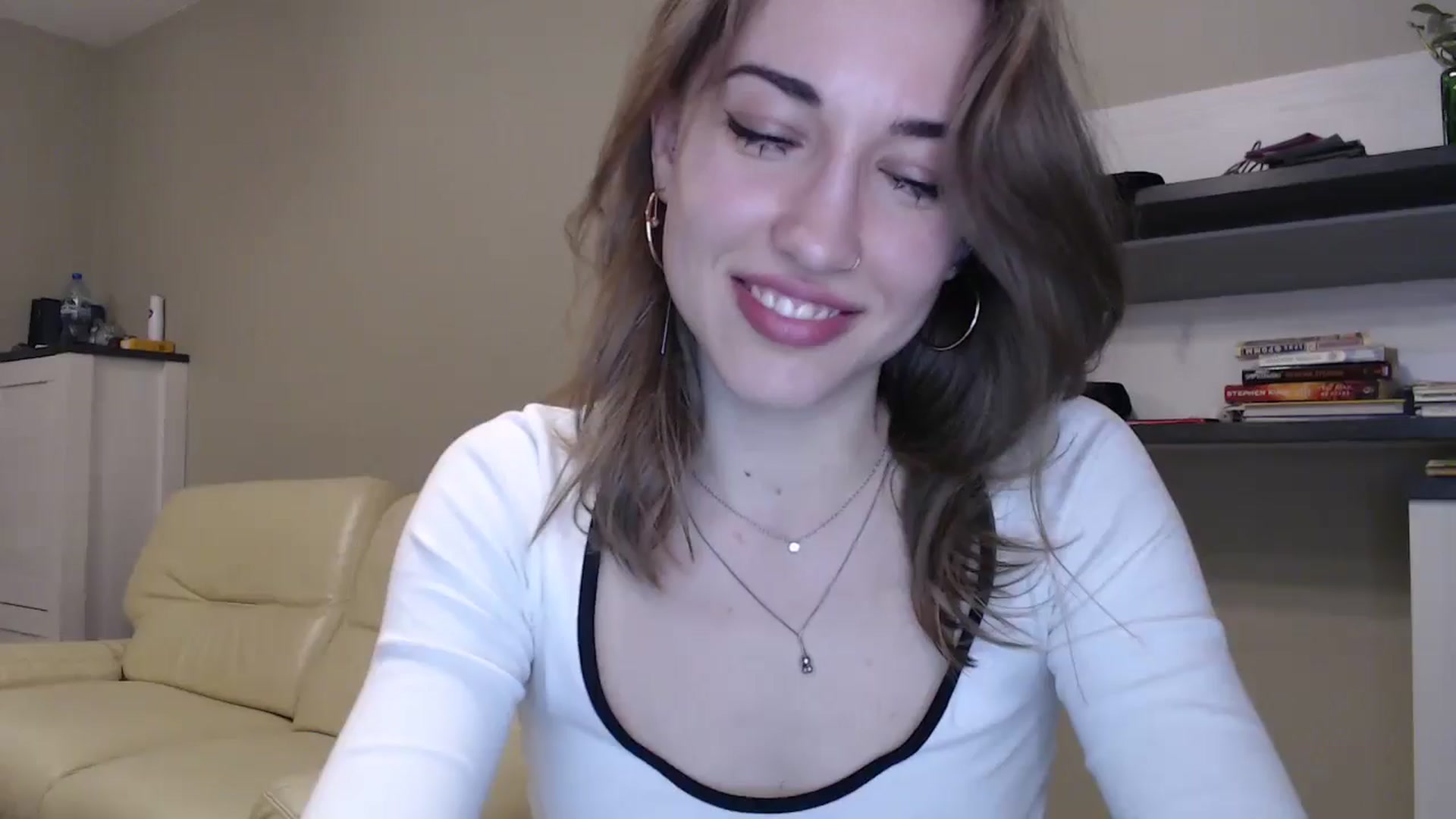 Gallery image thumbnail from GalaxyAnisia's myfreecams stream on, 12/04/2024, 21:42 image 1 of 20