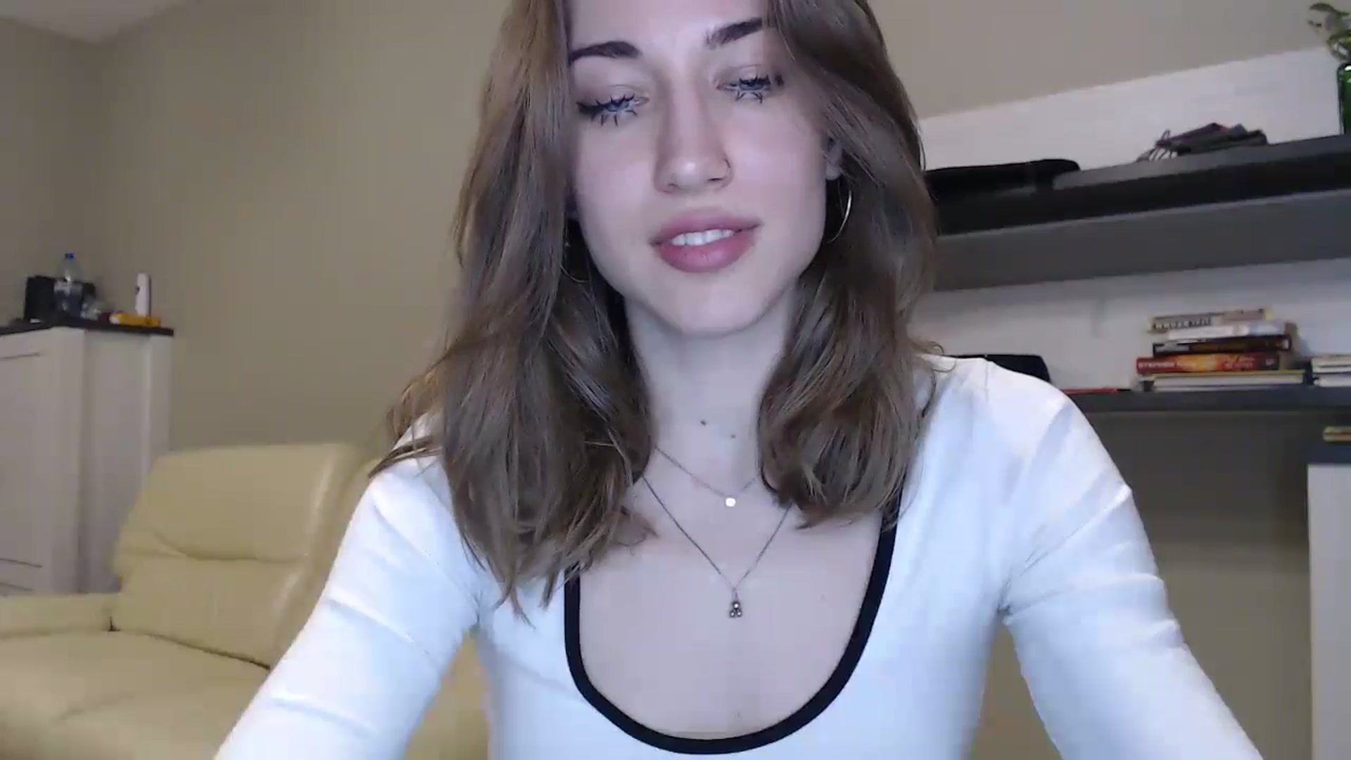 Gallery image thumbnail from GalaxyAnisia's myfreecams stream on, 12/04/2024, 21:42 image 8 of 20