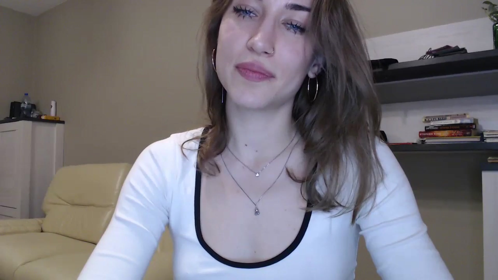 Gallery image thumbnail from GalaxyAnisia's myfreecams stream on, 12/04/2024, 21:42 image 5 of 20