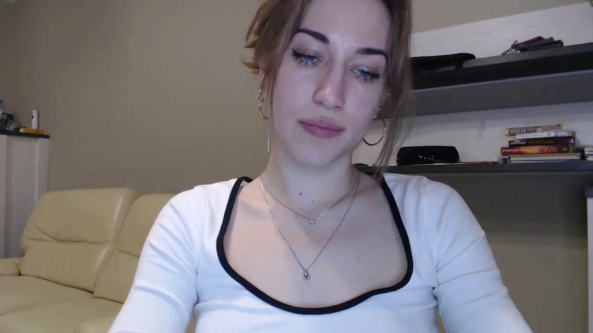 Gallery image thumbnail from GalaxyAnisia's myfreecams stream on, 12/04/2024, 22:26 image 7 of 20