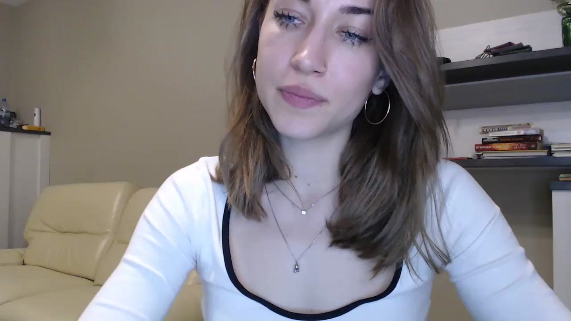 Gallery image thumbnail from GalaxyAnisia's myfreecams stream on, 12/04/2024, 22:26 image 16 of 20