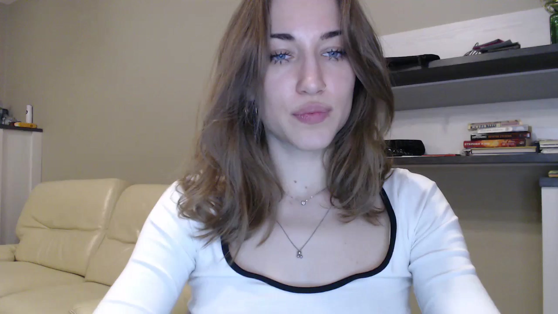 Gallery image thumbnail from GalaxyAnisia's myfreecams stream on, 12/04/2024, 22:26 image 9 of 20