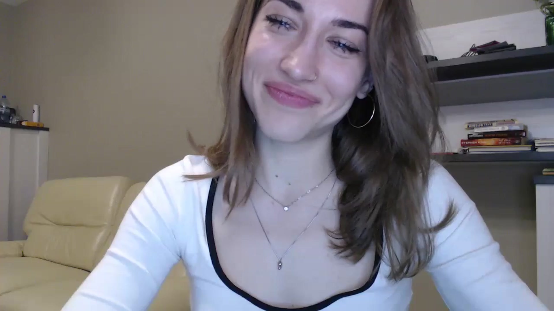 Gallery image thumbnail from GalaxyAnisia's myfreecams stream on, 12/04/2024, 22:26 image 13 of 20