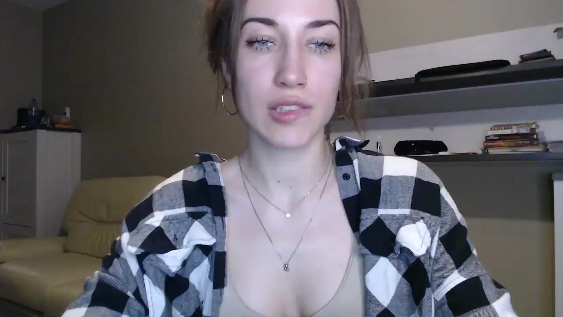 Gallery image thumbnail from GalaxyAnisia's myfreecams stream on, 12/11/2024, 18:34 image 1 of 20