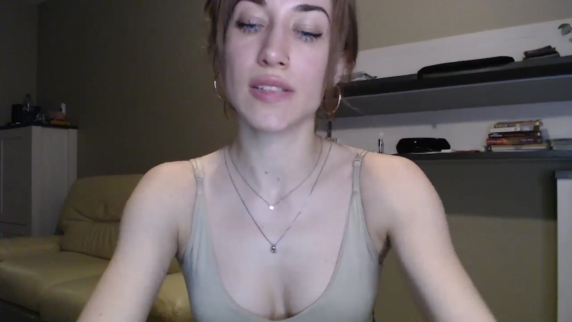 Gallery image thumbnail from GalaxyAnisia's myfreecams stream on, 12/11/2024, 18:34 image 18 of 20