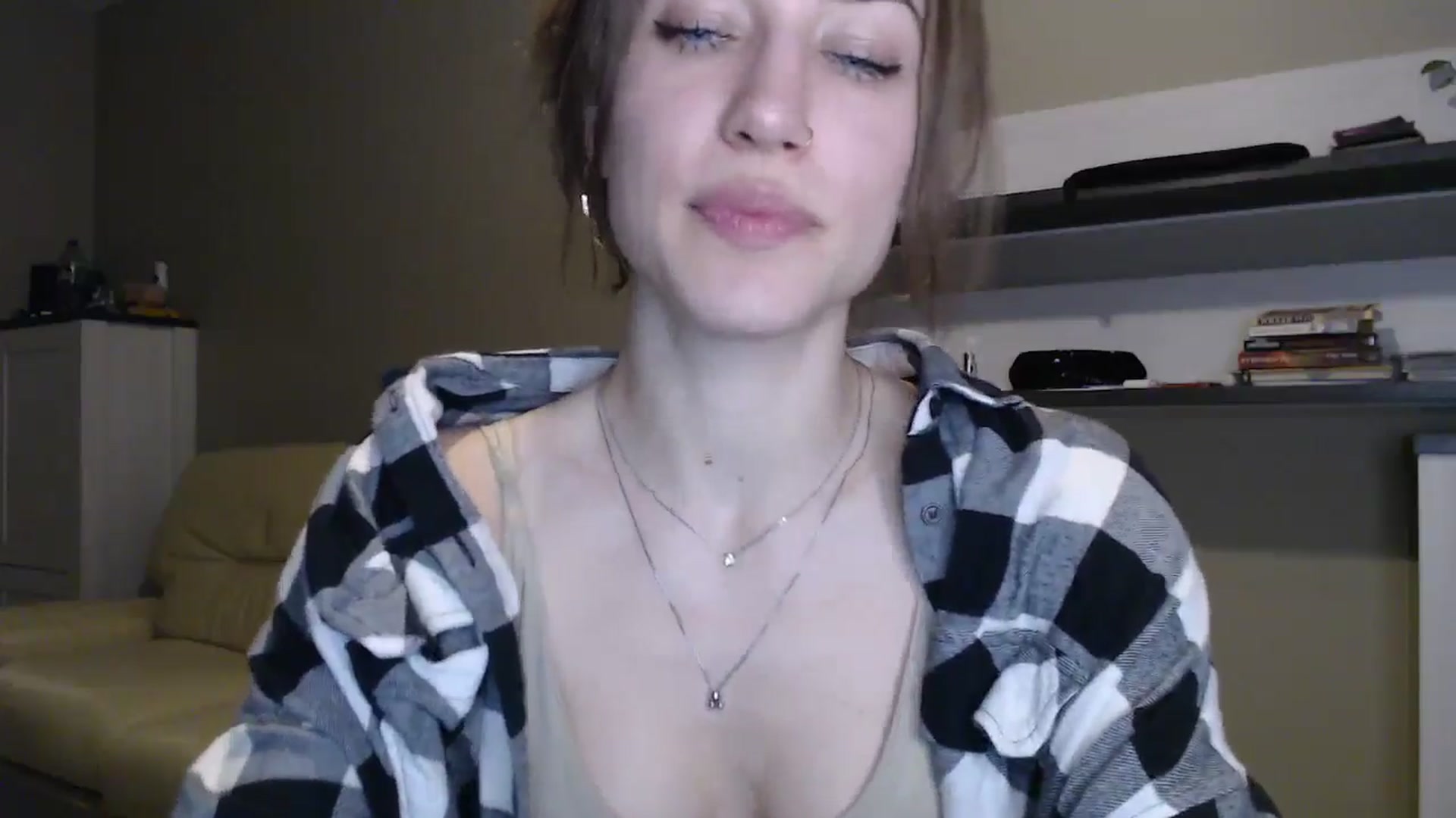 Gallery image thumbnail from GalaxyAnisia's myfreecams stream on, 12/11/2024, 18:34 image 5 of 20