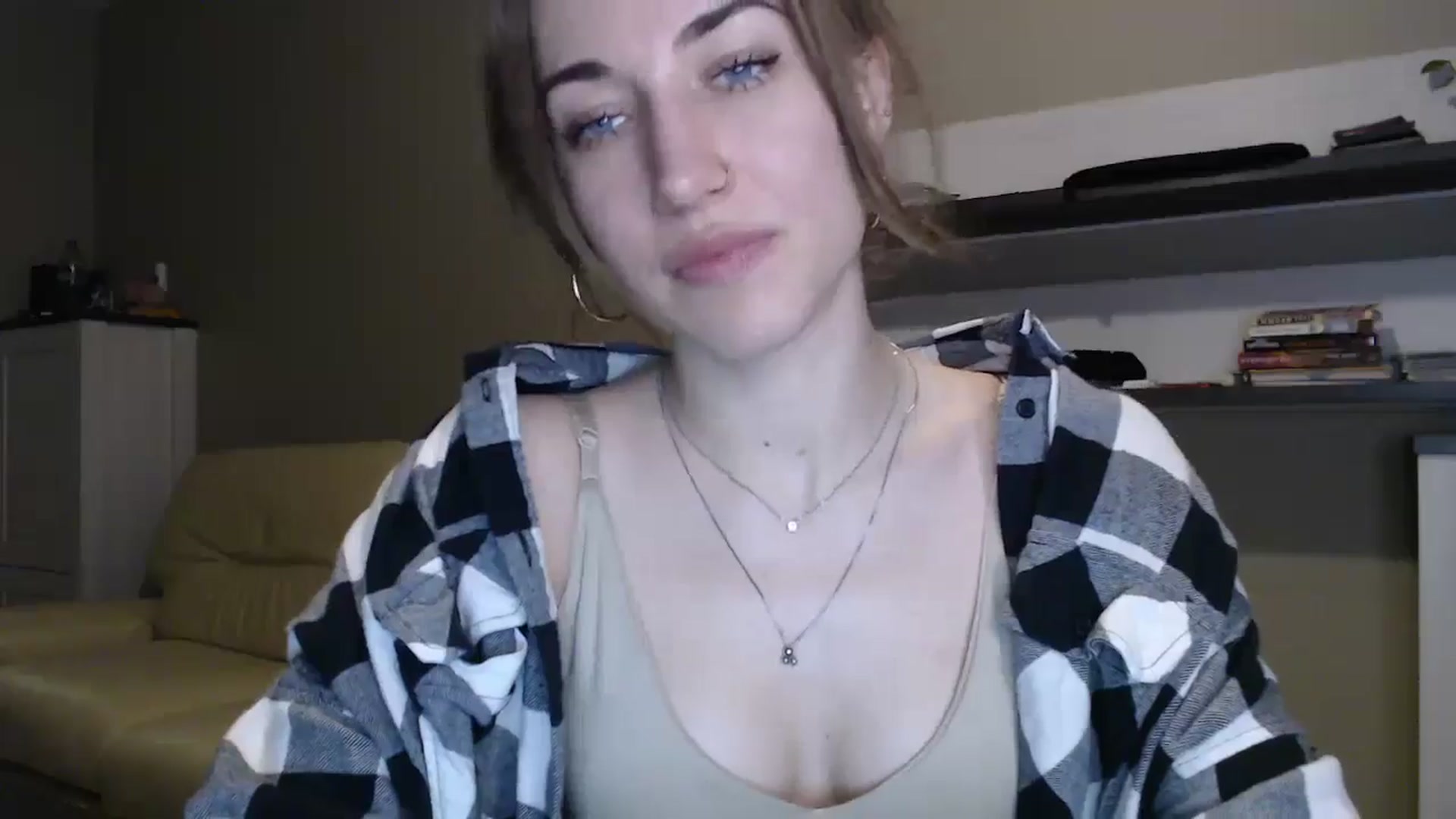 Gallery image thumbnail from GalaxyAnisia's myfreecams stream on, 12/11/2024, 18:34 image 4 of 20