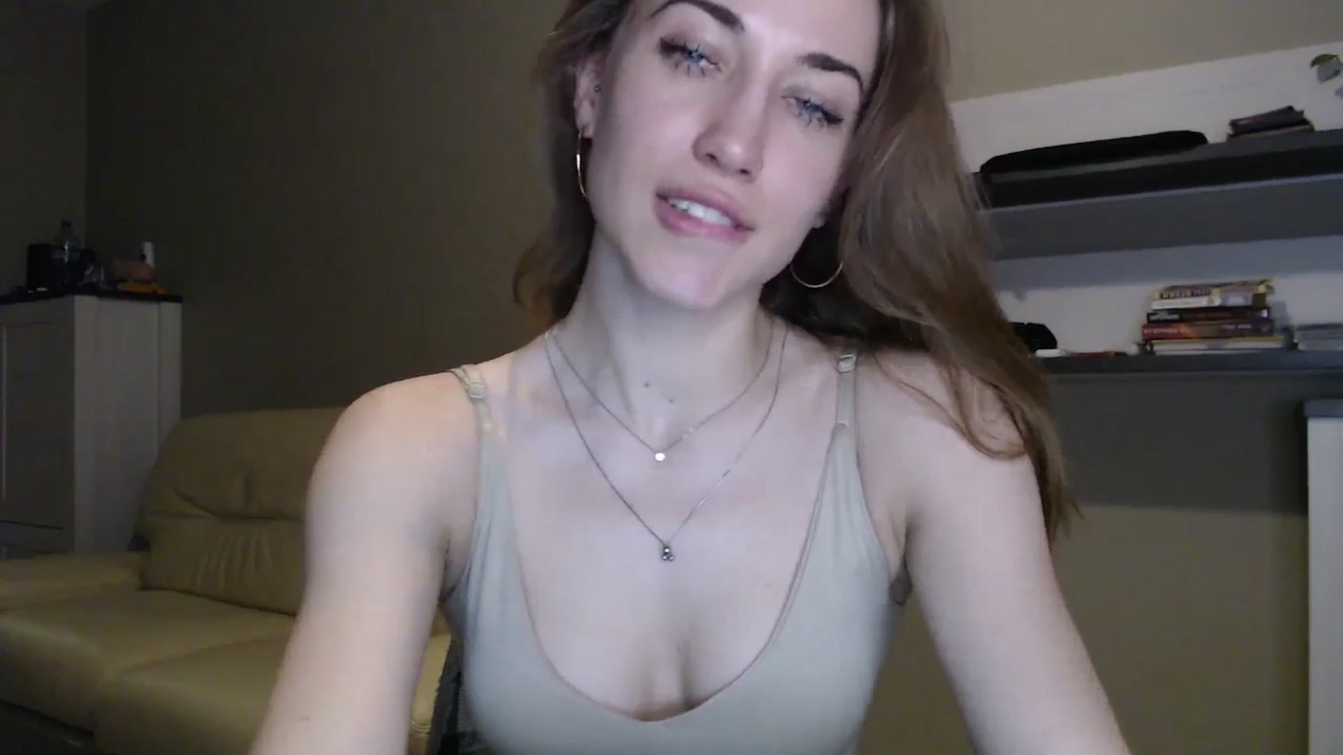 Gallery image thumbnail from GalaxyAnisia's myfreecams stream on, 12/11/2024, 18:34 image 10 of 20