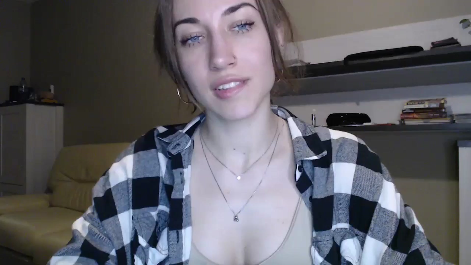Gallery image thumbnail from GalaxyAnisia's myfreecams stream on, 12/11/2024, 18:34 image 8 of 20