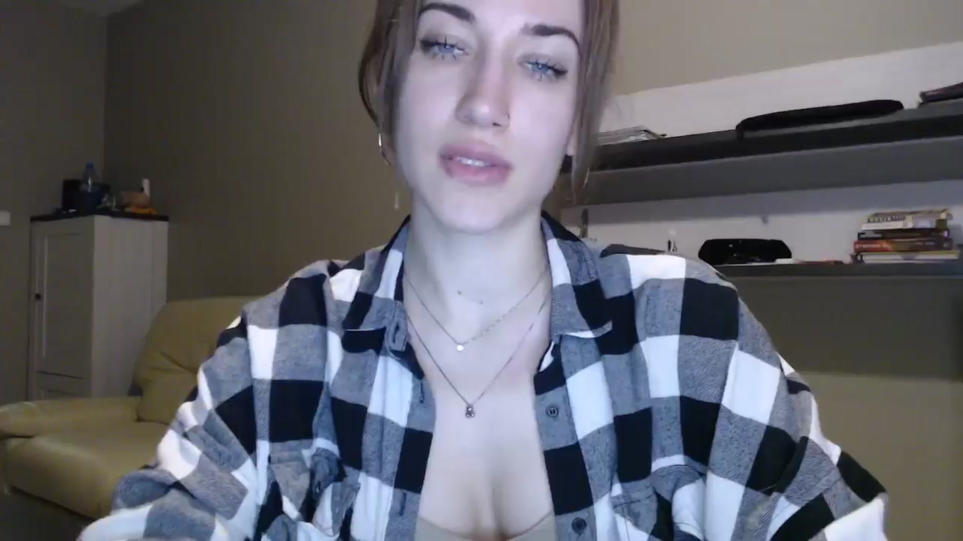 Gallery image thumbnail from GalaxyAnisia's myfreecams stream on, 12/12/2024, 24:56 image 3 of 20