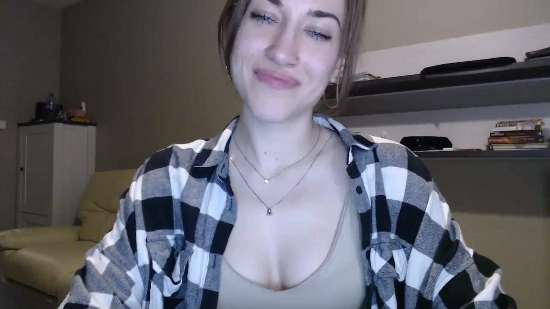 Gallery image thumbnail from GalaxyAnisia's myfreecams stream on, 12/12/2024, 24:56 image 8 of 20