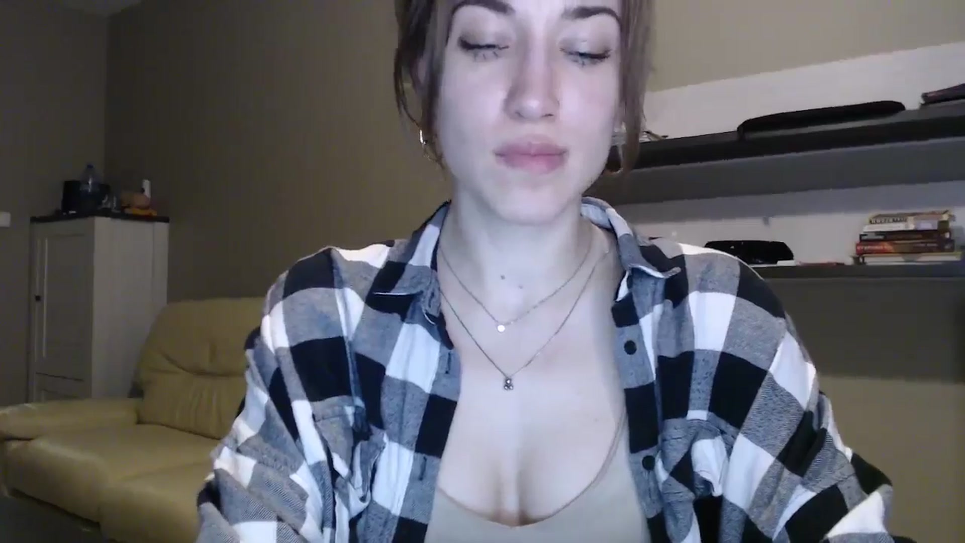 Gallery image thumbnail from GalaxyAnisia's myfreecams stream on, 12/12/2024, 24:56 image 9 of 20