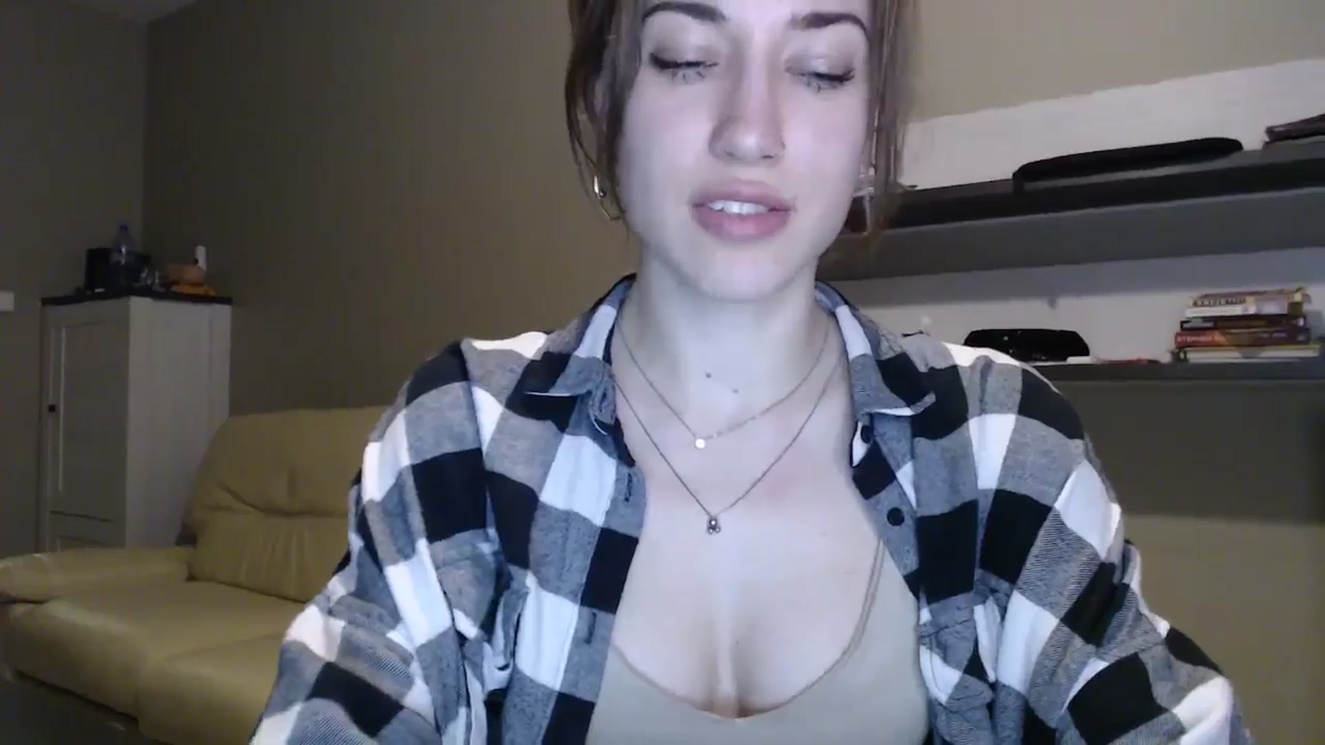 Gallery image thumbnail from GalaxyAnisia's myfreecams stream on, 12/12/2024, 24:56 image 7 of 20