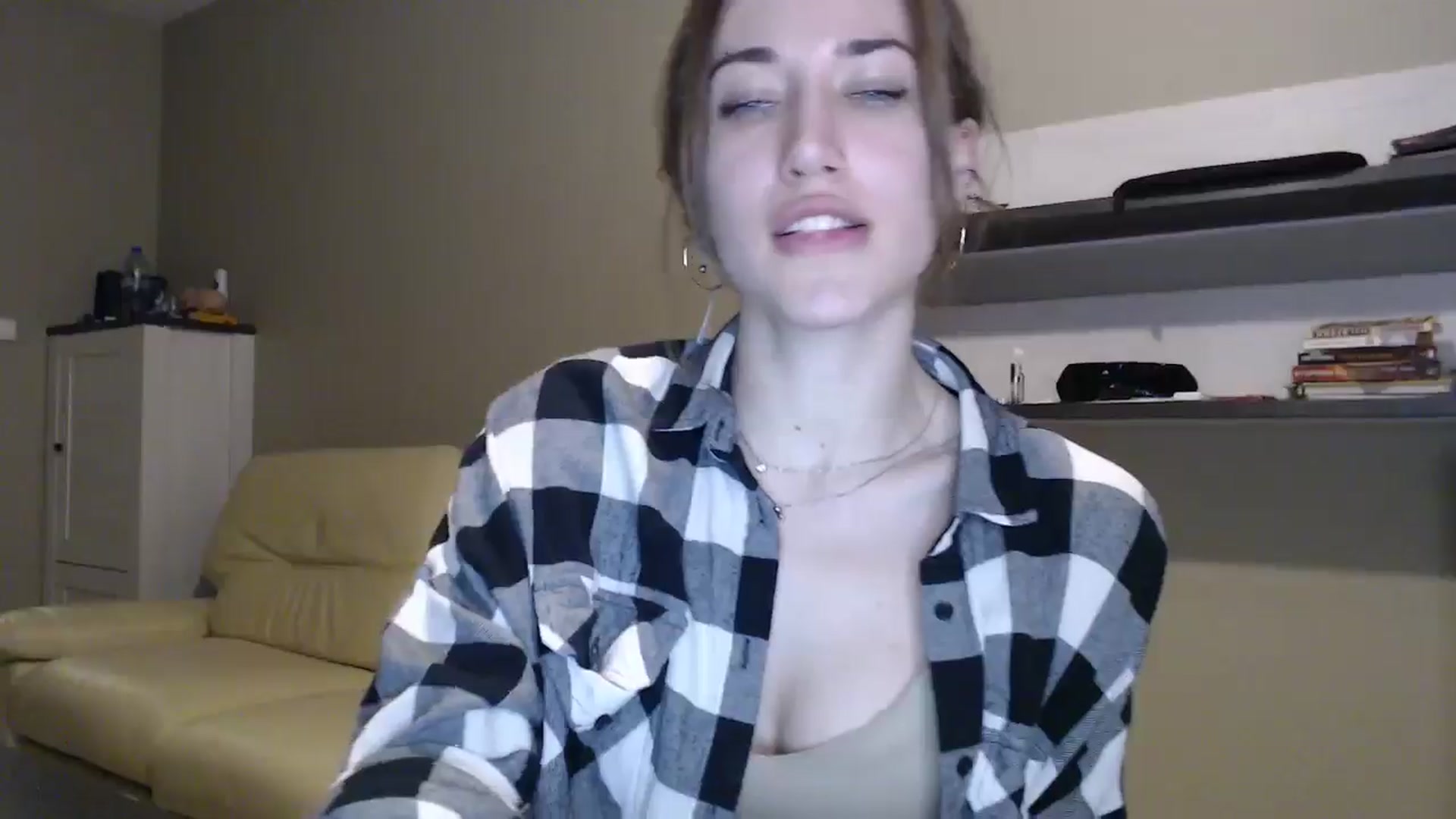 Gallery image thumbnail from GalaxyAnisia's myfreecams stream on, 12/12/2024, 02:14 image 5 of 20