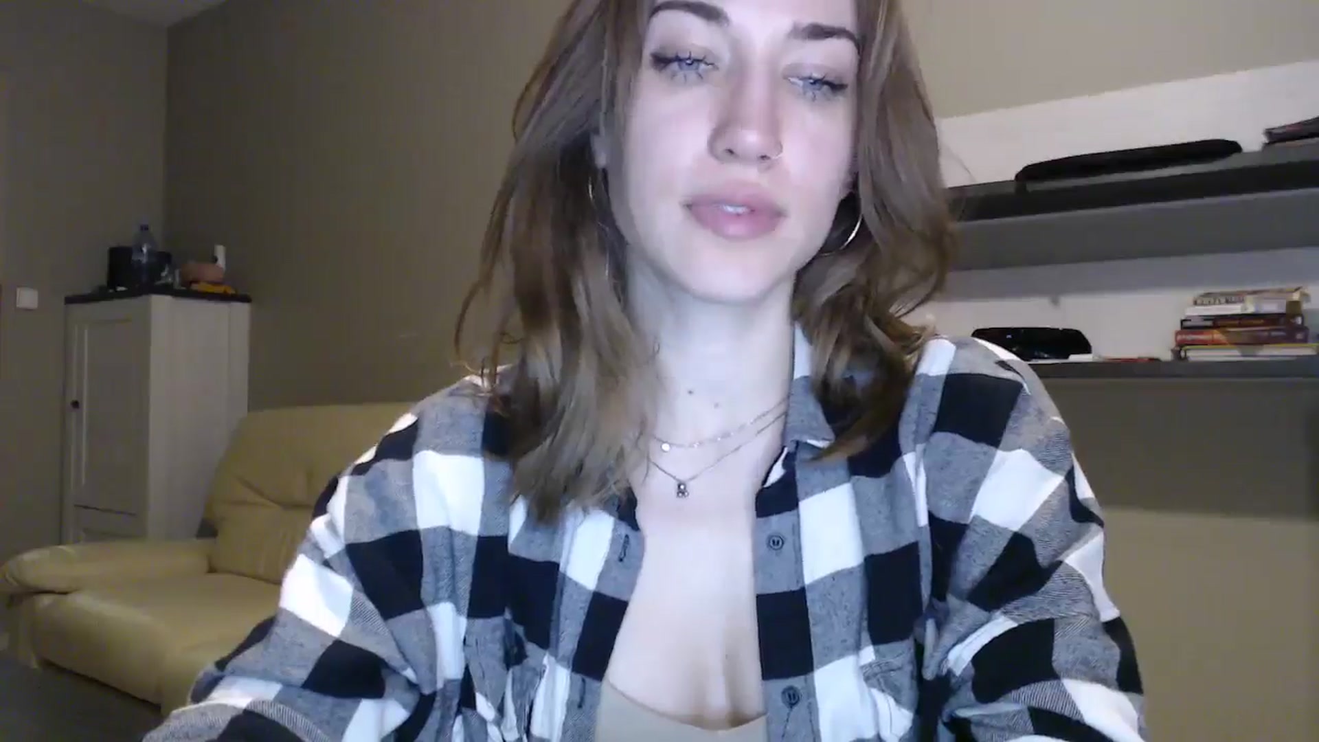 Gallery image thumbnail from GalaxyAnisia's myfreecams stream on, 12/12/2024, 02:14 image 11 of 20