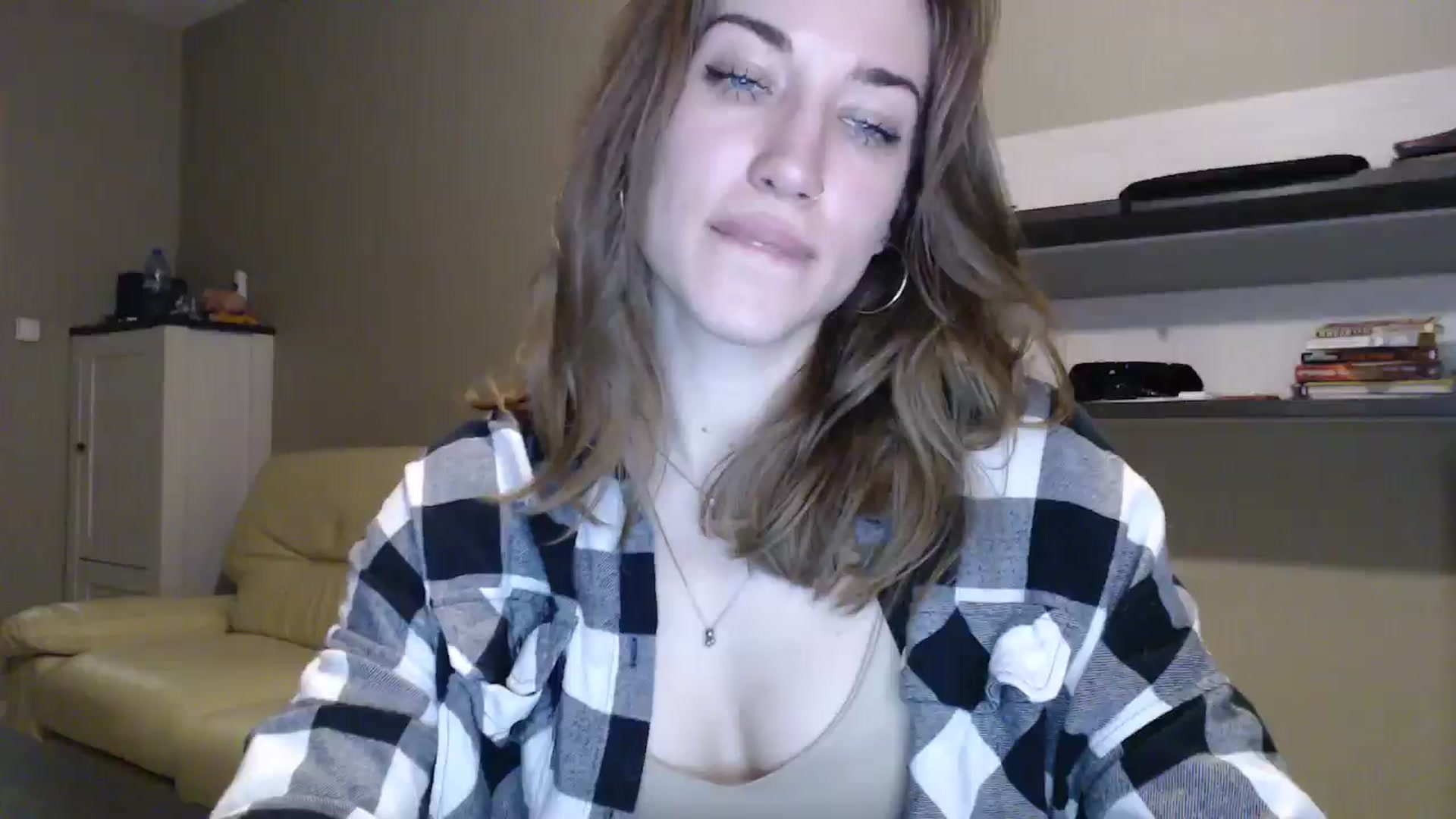 Gallery image thumbnail from GalaxyAnisia's myfreecams stream on, 12/12/2024, 02:14 image 18 of 20