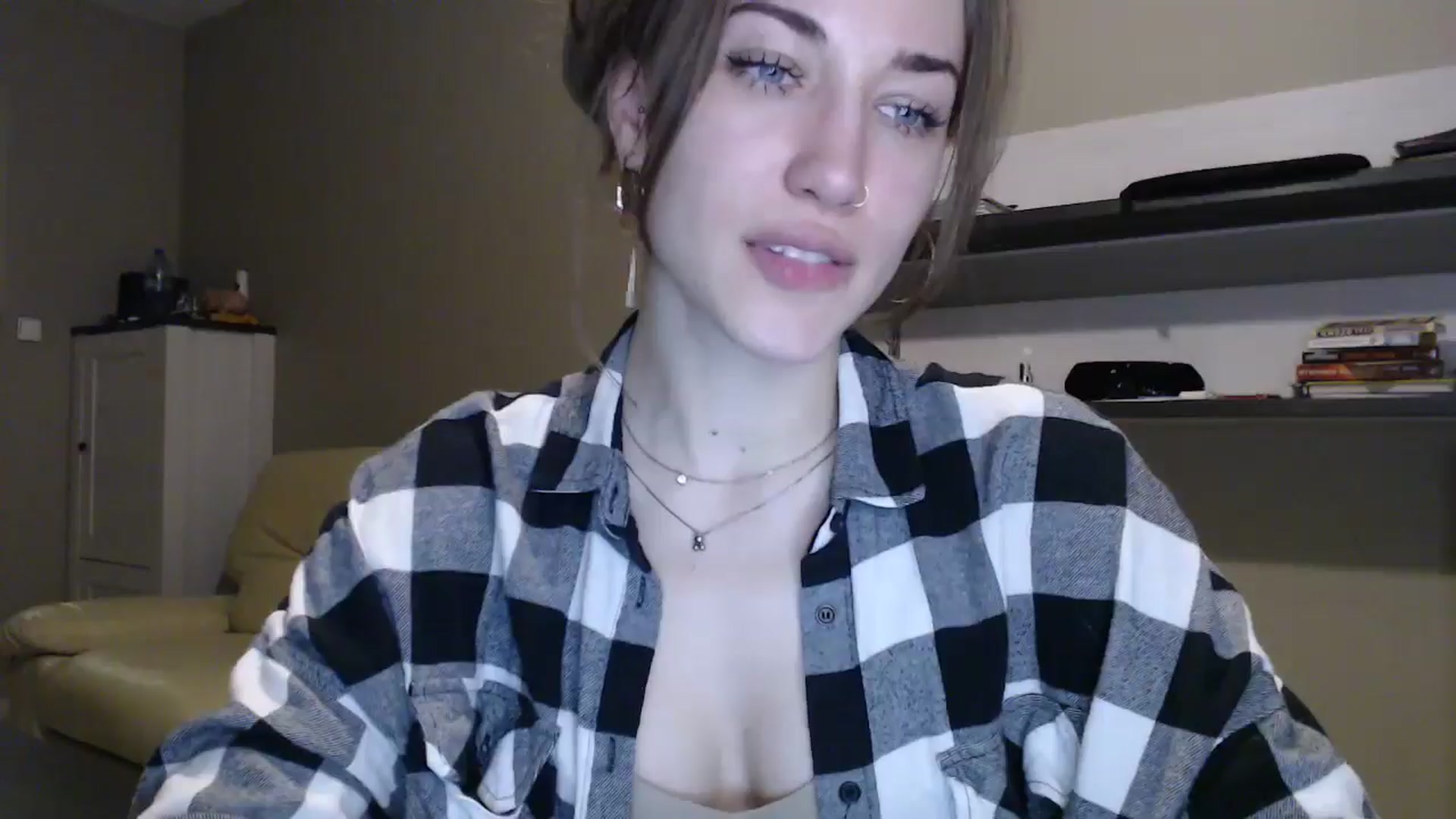 Gallery image thumbnail from GalaxyAnisia's myfreecams stream on, 12/12/2024, 02:14 image 7 of 20