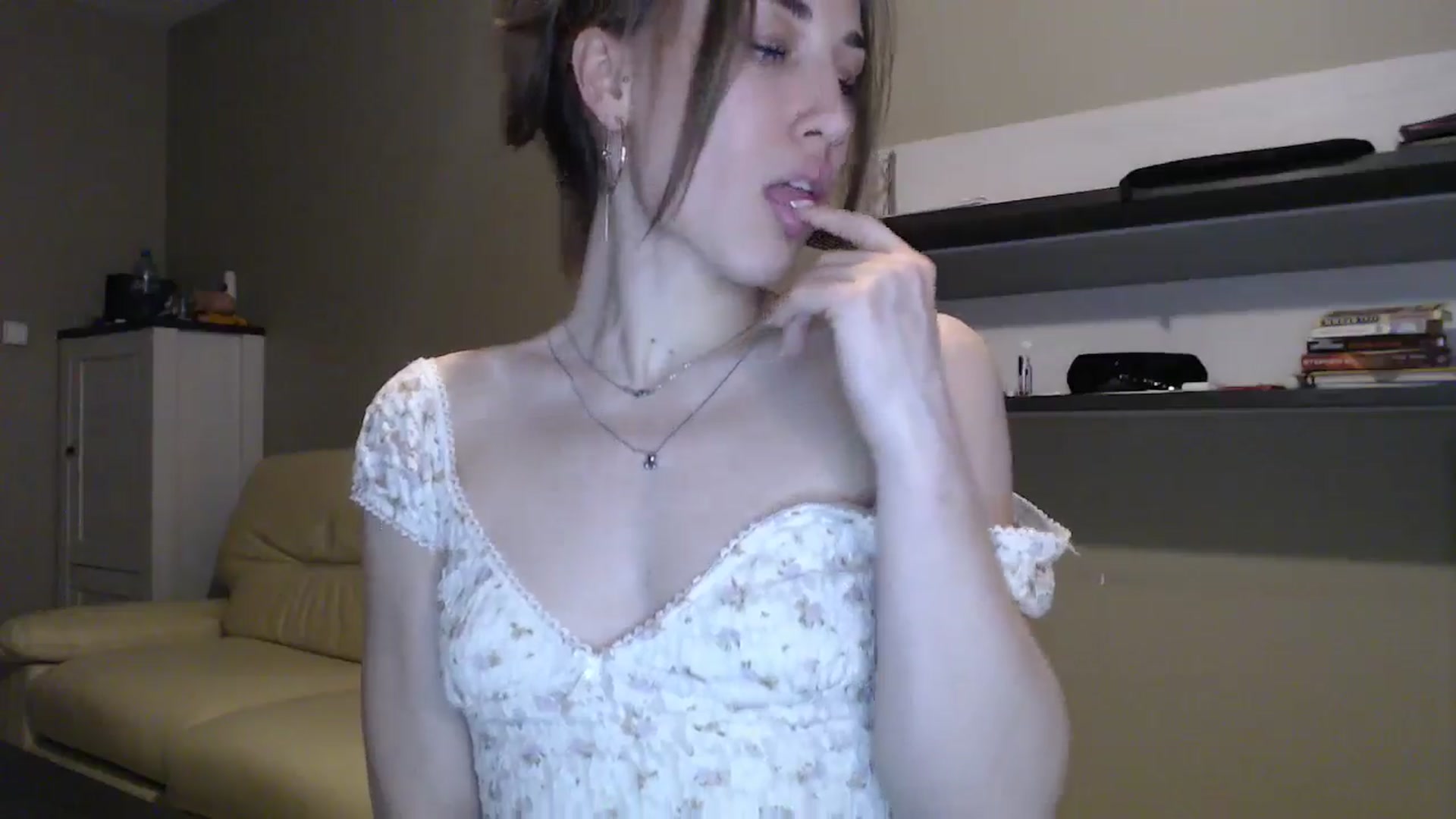 Gallery image thumbnail from GalaxyAnisia's myfreecams stream on, 12/13/2024, 01:20 image 17 of 20