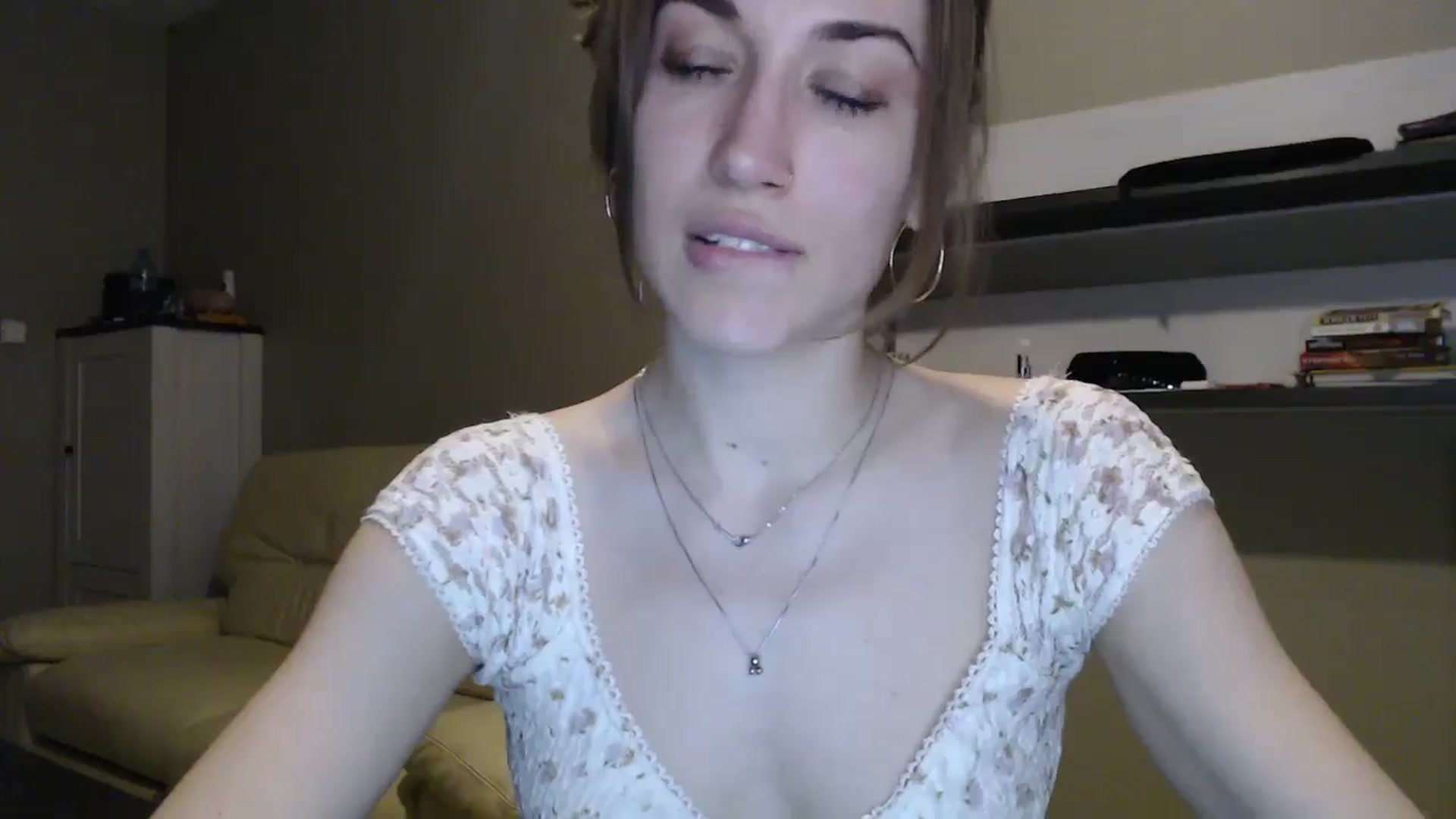Gallery image thumbnail from GalaxyAnisia's myfreecams stream on, 12/13/2024, 01:20 image 8 of 20