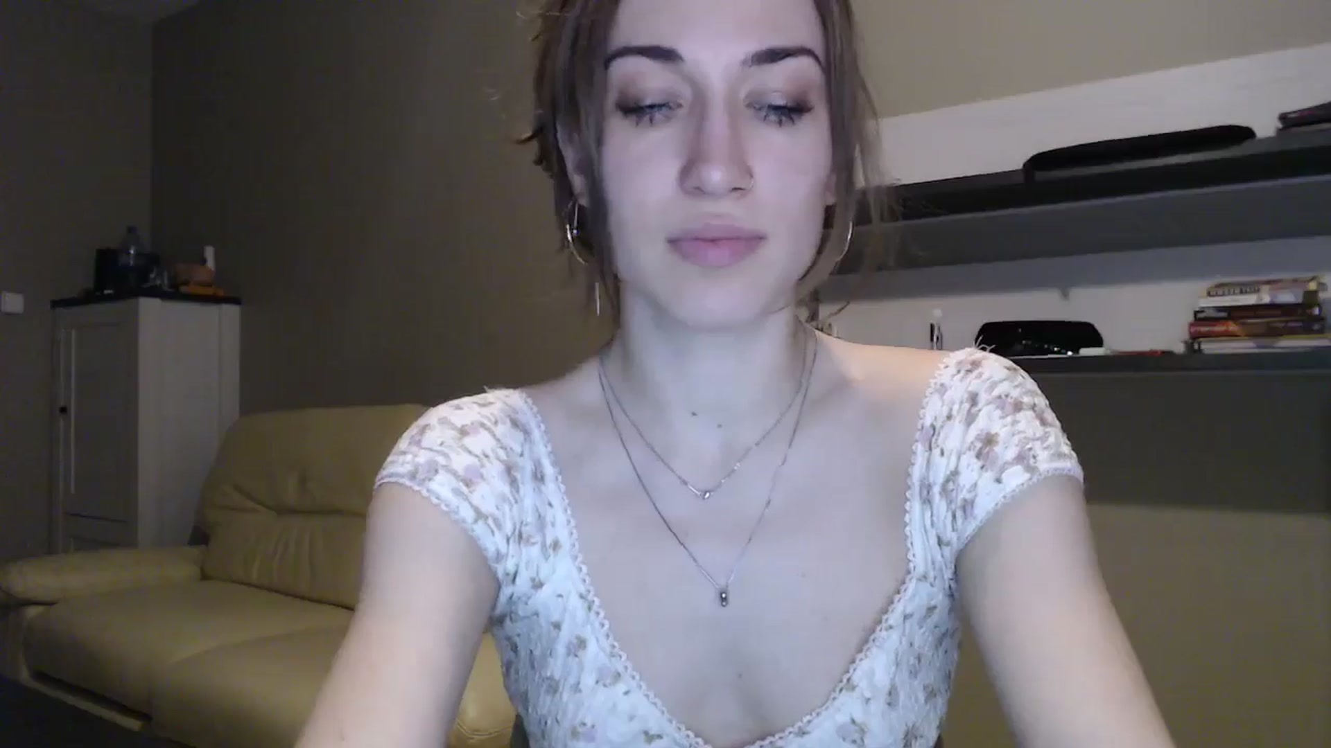 Gallery image thumbnail from GalaxyAnisia's myfreecams stream on, 12/13/2024, 01:20 image 6 of 20