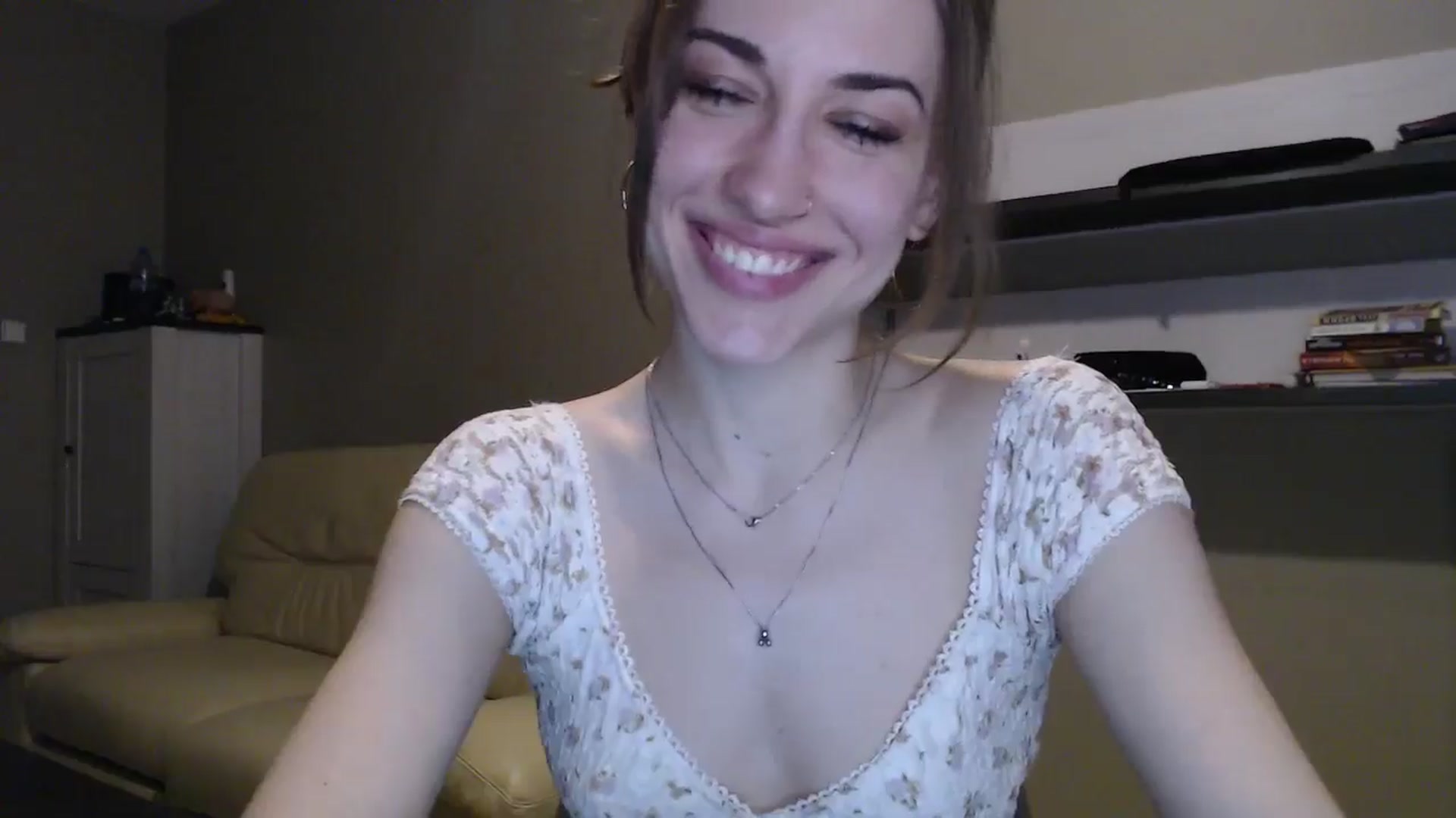Gallery image thumbnail from GalaxyAnisia's myfreecams stream on, 12/13/2024, 01:20 image 5 of 20