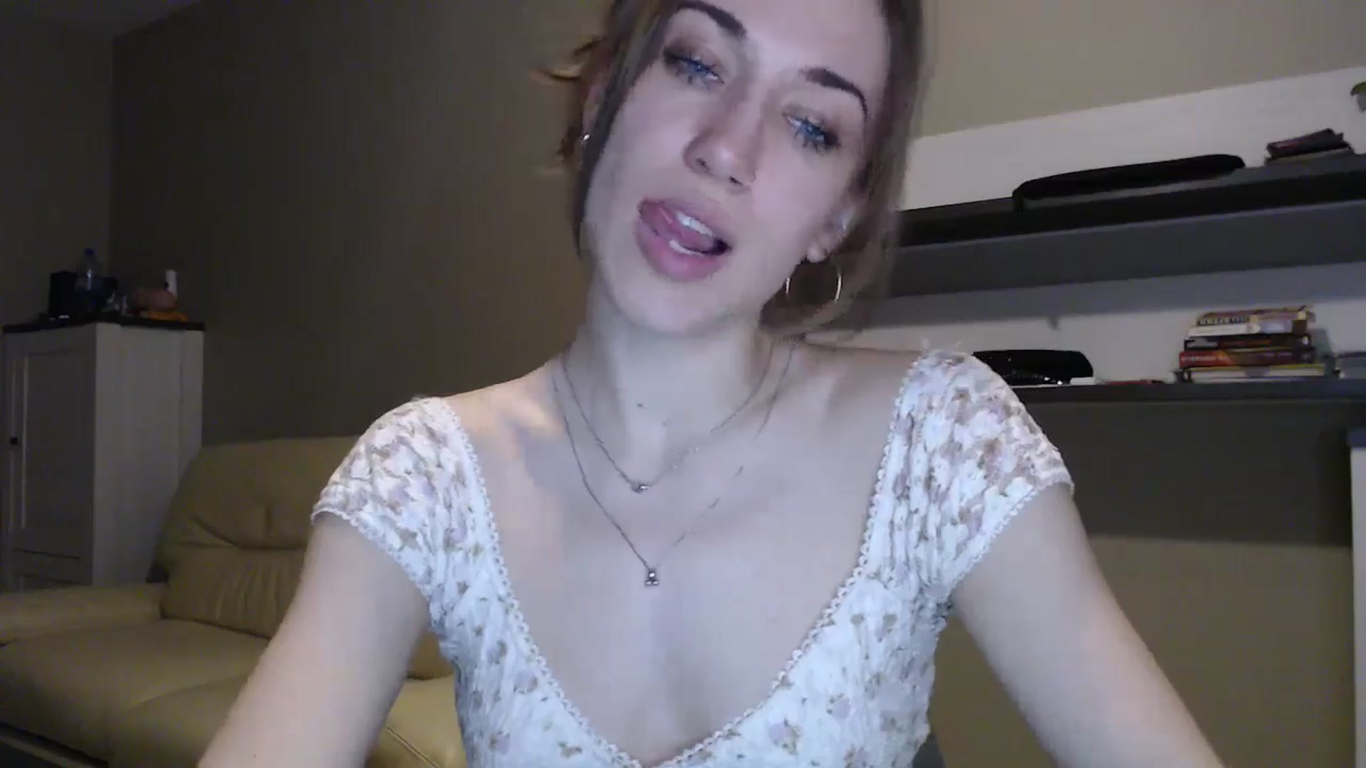 Gallery image thumbnail from GalaxyAnisia's myfreecams stream on, 12/13/2024, 02:31 image 14 of 20