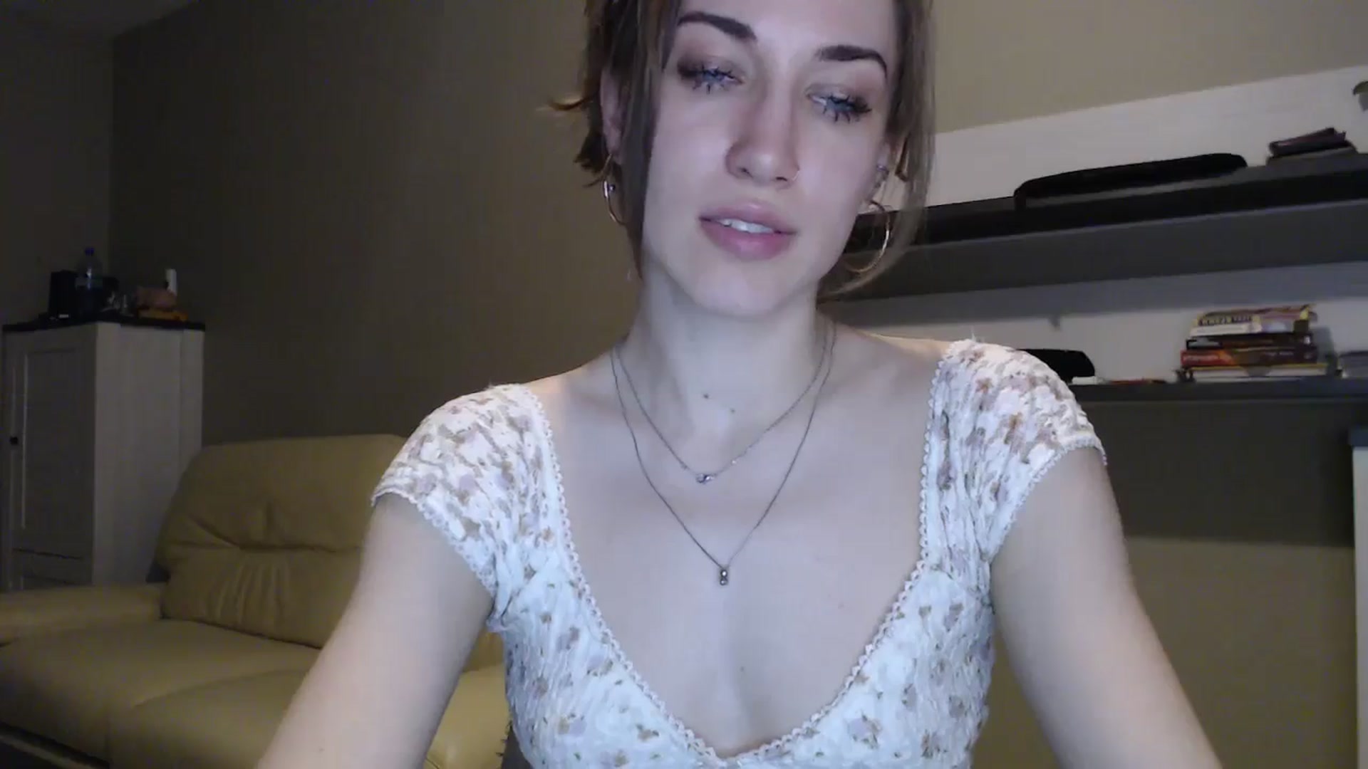 Gallery image thumbnail from GalaxyAnisia's myfreecams stream on, 12/13/2024, 02:31 image 4 of 20