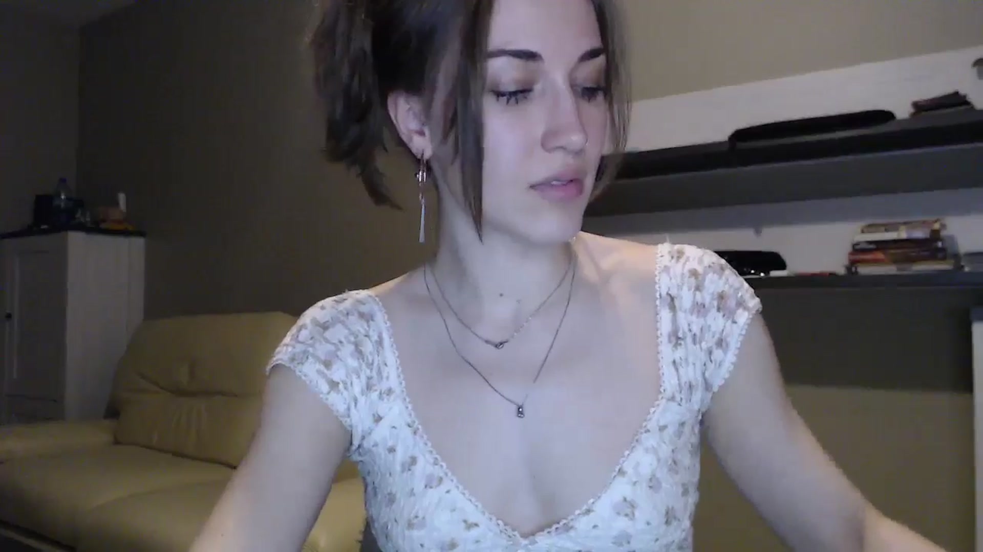 Gallery image thumbnail from GalaxyAnisia's myfreecams stream on, 12/13/2024, 02:31 image 5 of 20