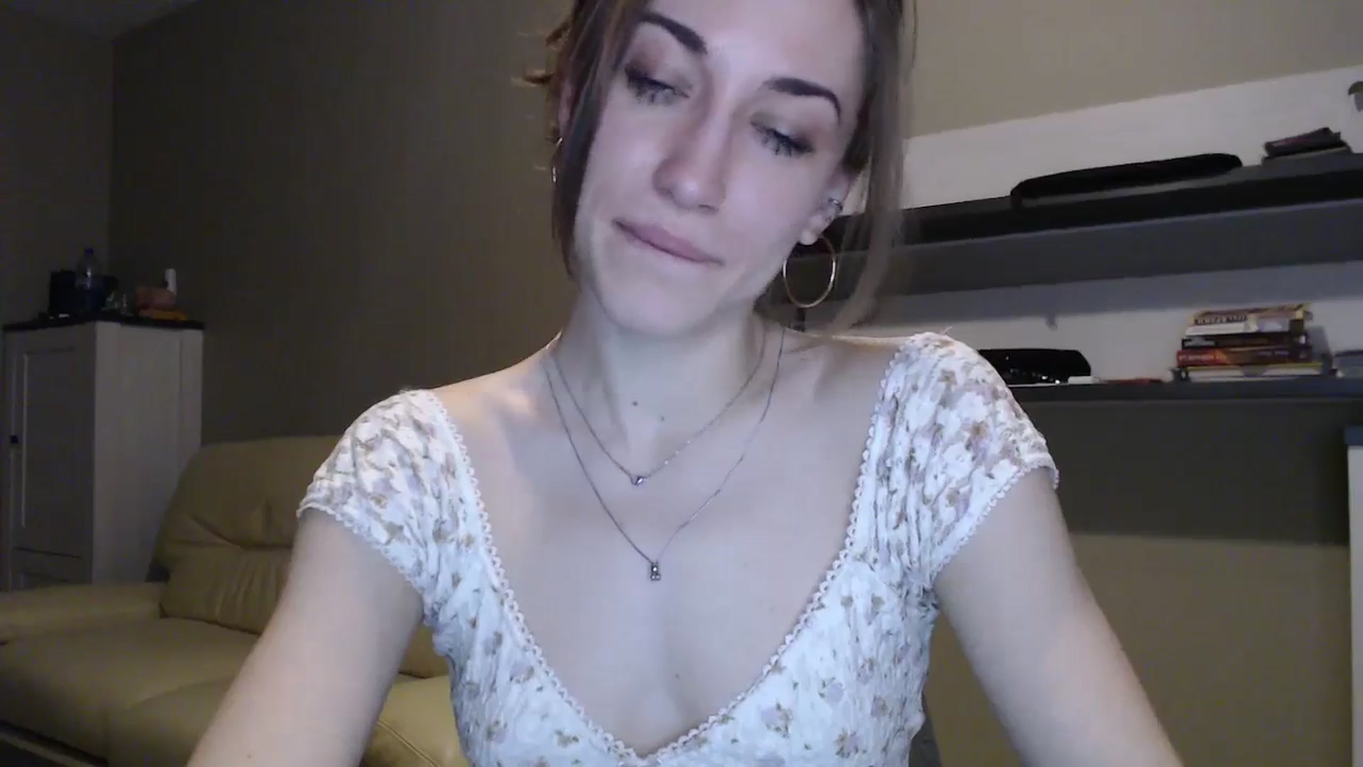 Gallery image thumbnail from GalaxyAnisia's myfreecams stream on, 12/13/2024, 02:31 image 13 of 20