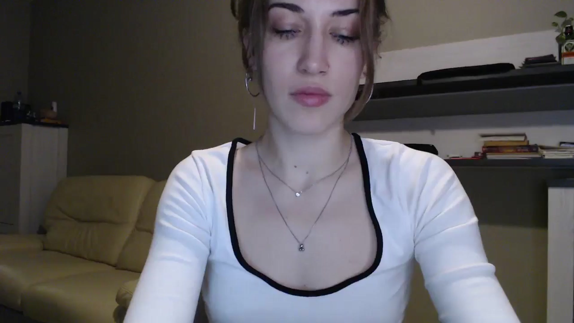 Gallery image thumbnail from GalaxyAnisia's myfreecams stream on, 12/18/2024, 24:05 image 10 of 20
