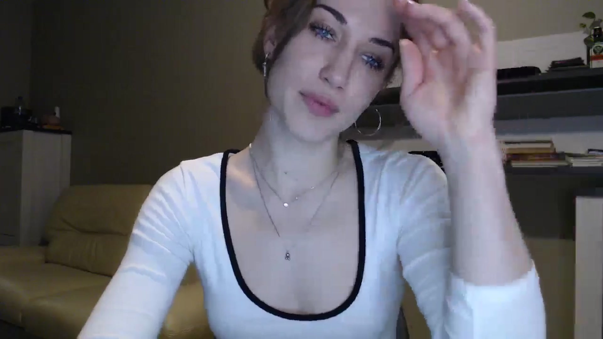 Gallery image thumbnail from GalaxyAnisia's myfreecams stream on, 12/18/2024, 24:05 image 13 of 20