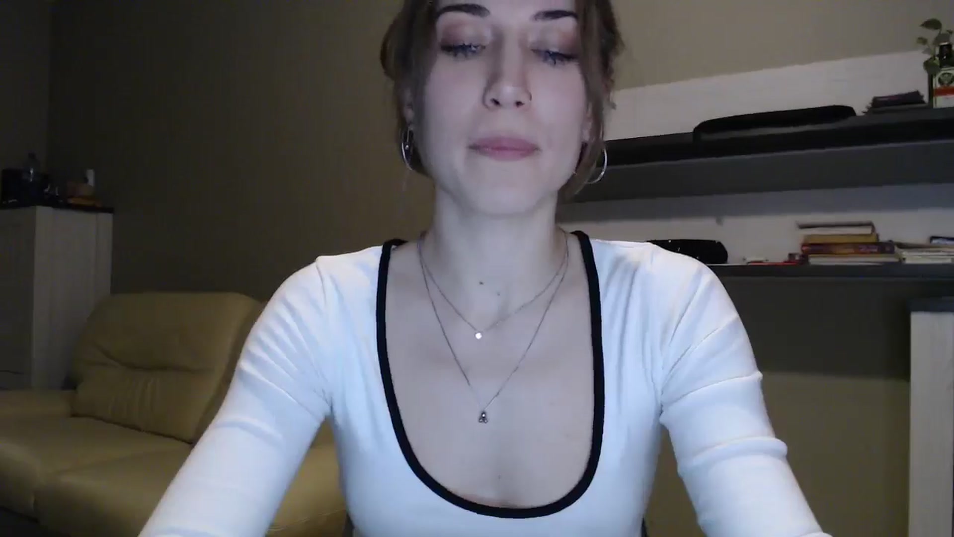 Gallery image thumbnail from GalaxyAnisia's myfreecams stream on, 12/18/2024, 24:05 image 14 of 20