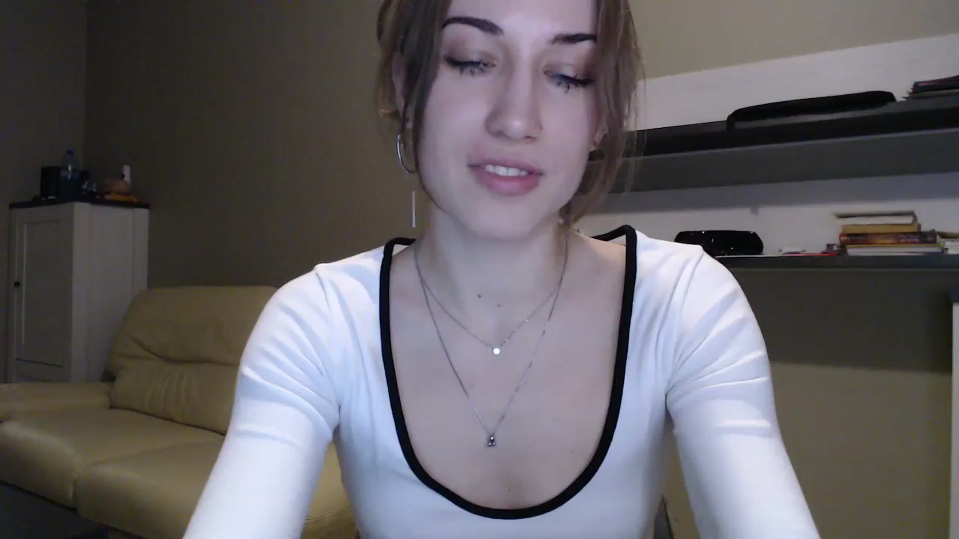 Gallery image thumbnail from GalaxyAnisia's myfreecams stream on, 12/18/2024, 24:56 image 4 of 20