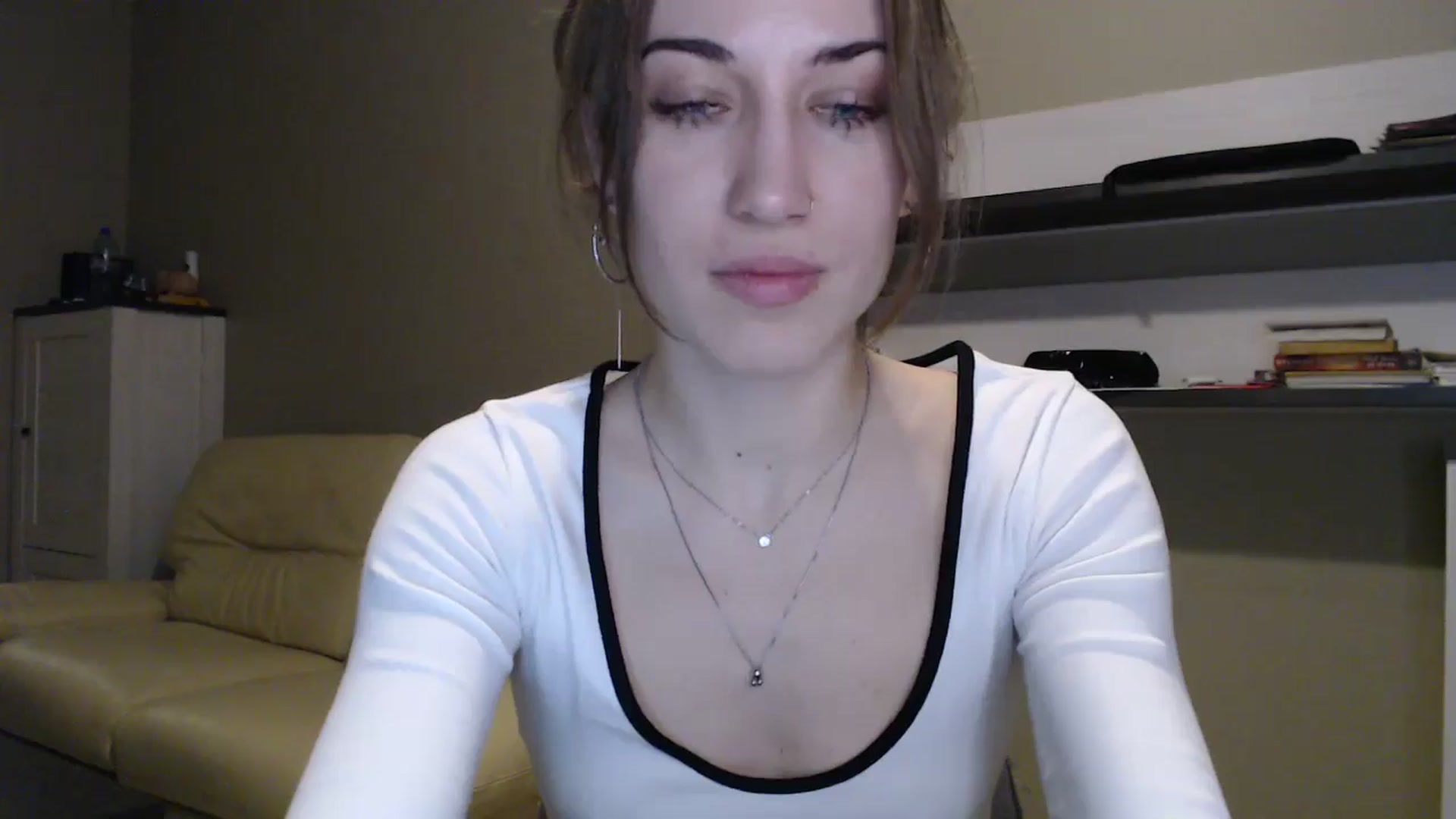 Gallery image thumbnail from GalaxyAnisia's myfreecams stream on, 12/18/2024, 24:56 image 5 of 20
