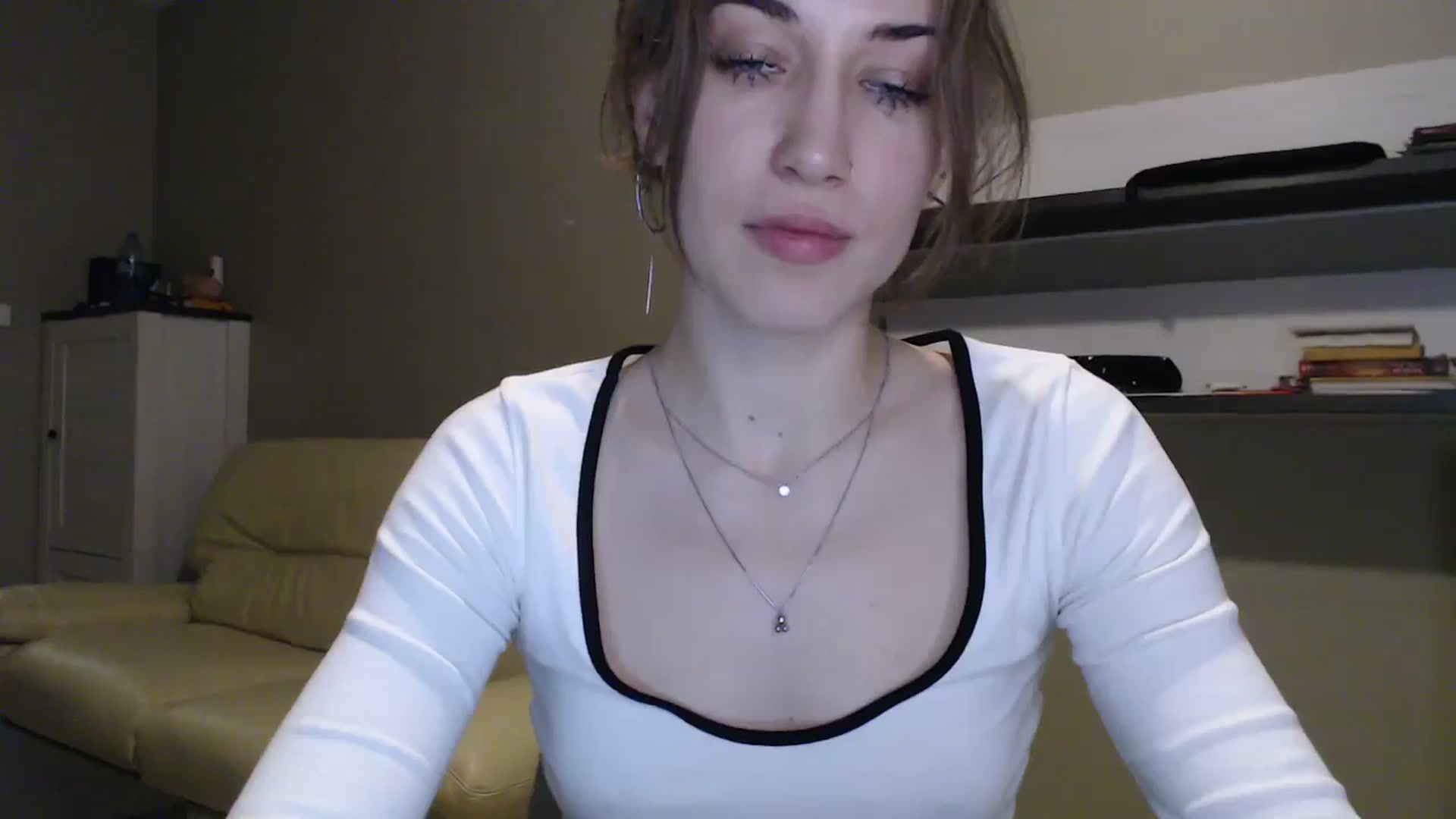 Gallery image thumbnail from GalaxyAnisia's myfreecams stream on, 12/18/2024, 24:56 image 19 of 20