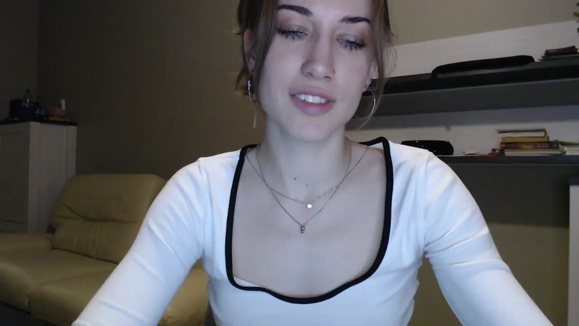 Gallery image thumbnail from GalaxyAnisia's myfreecams stream on, 12/18/2024, 02:28 image 2 of 20