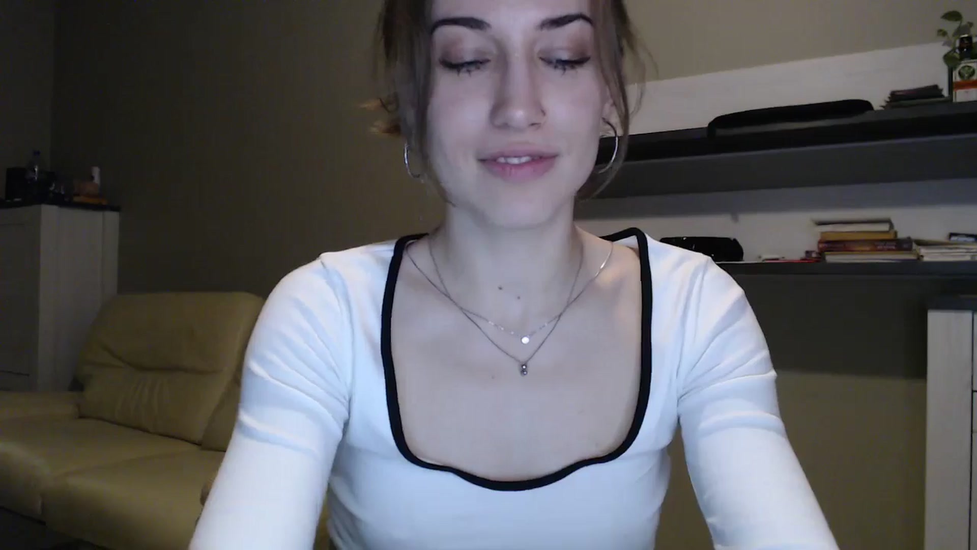 Gallery image thumbnail from GalaxyAnisia's myfreecams stream on, 12/18/2024, 02:28 image 6 of 20