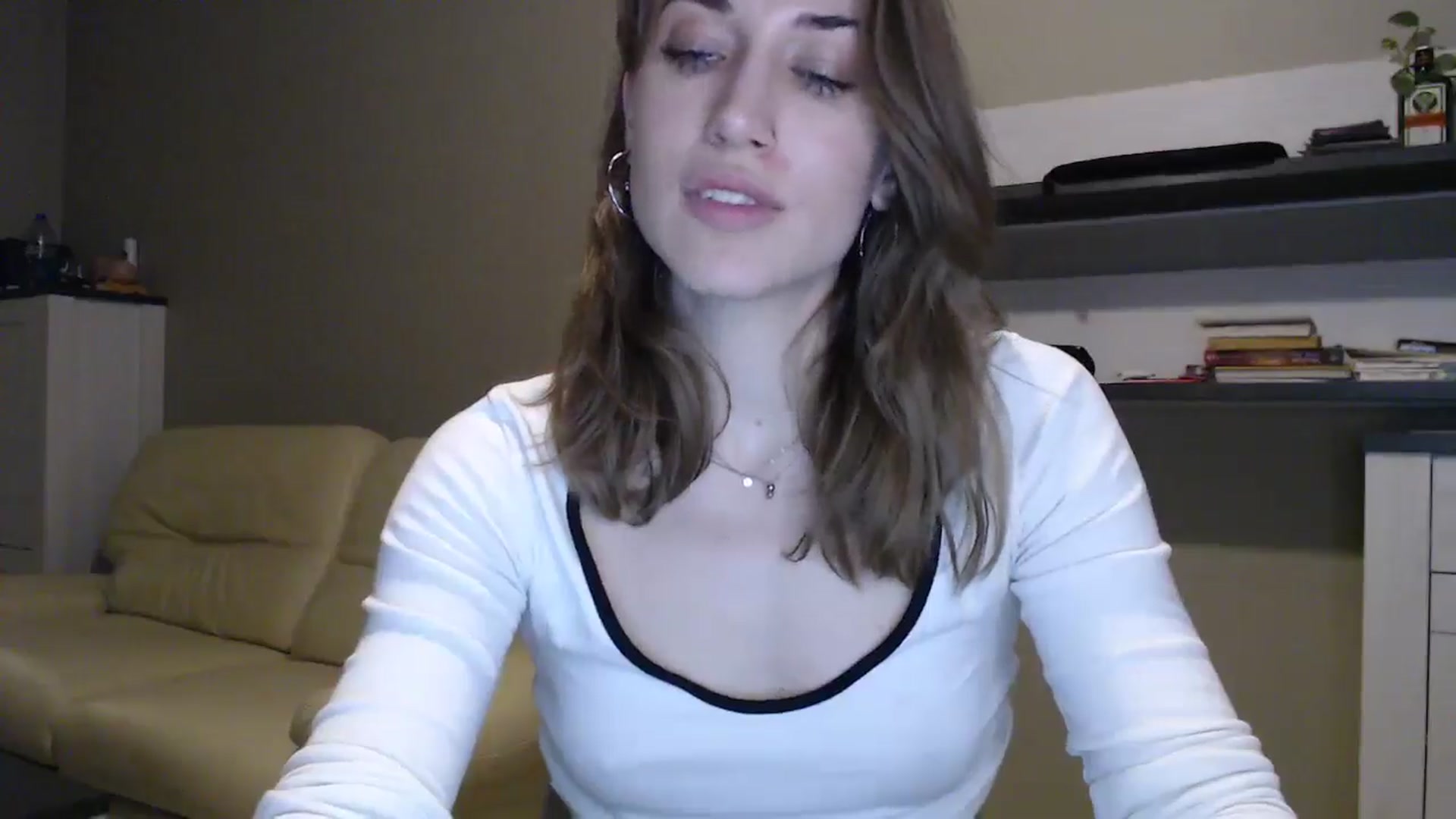 Gallery image thumbnail from GalaxyAnisia's myfreecams stream on, 12/18/2024, 02:28 image 16 of 20
