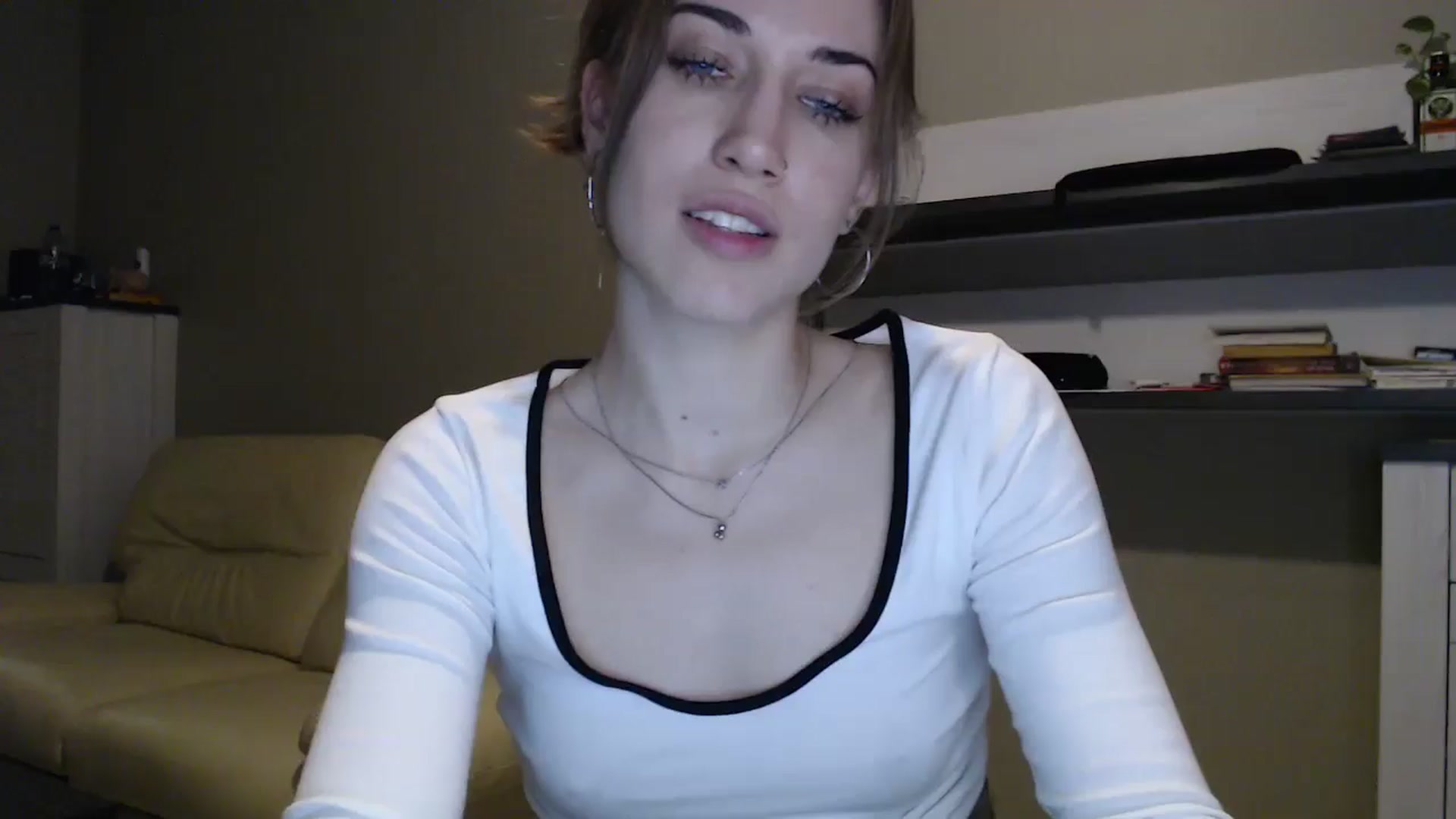 Gallery image thumbnail from GalaxyAnisia's myfreecams stream on, 12/18/2024, 02:28 image 3 of 20